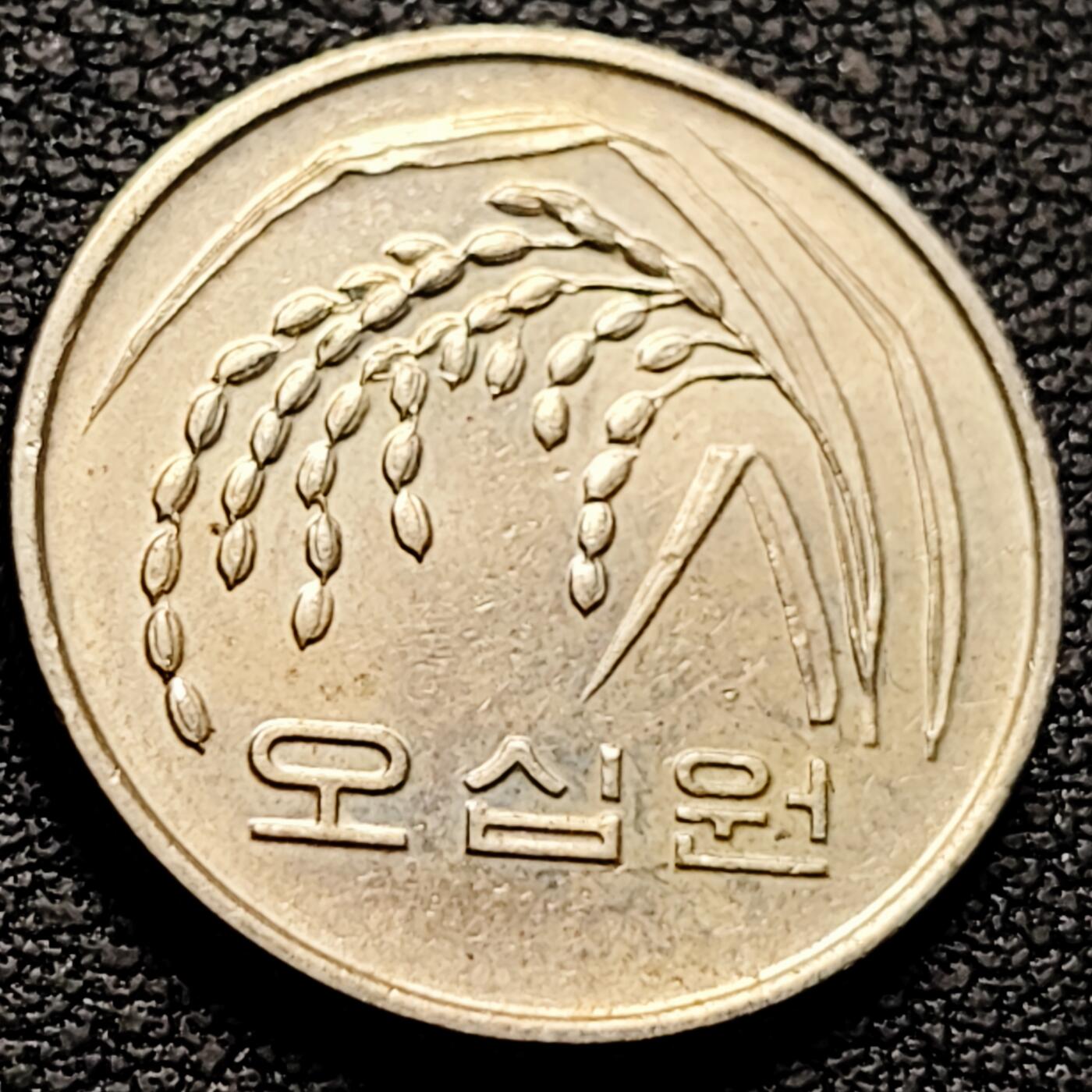 泉币菌-第212场-拍品多 请提前出价（工作最近较忙 发货不及时，望理解） 。