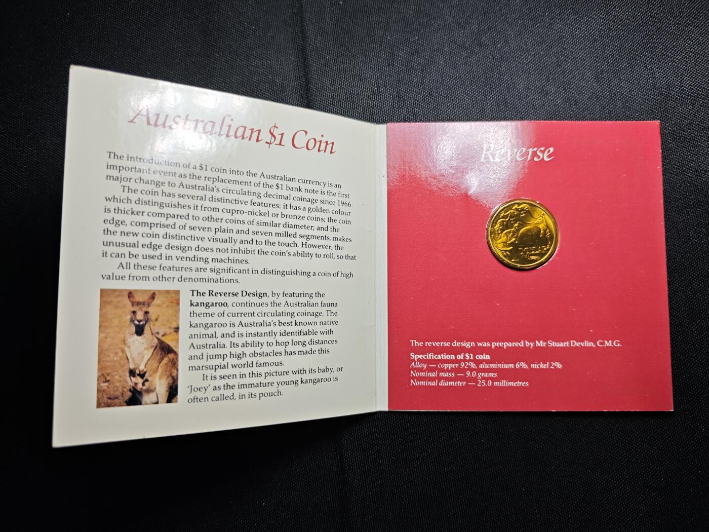 KK钱币收藏小铺   套币专场 2月预留时间 周末发货  1984澳大利亚1元袋鼠 卡册 好品