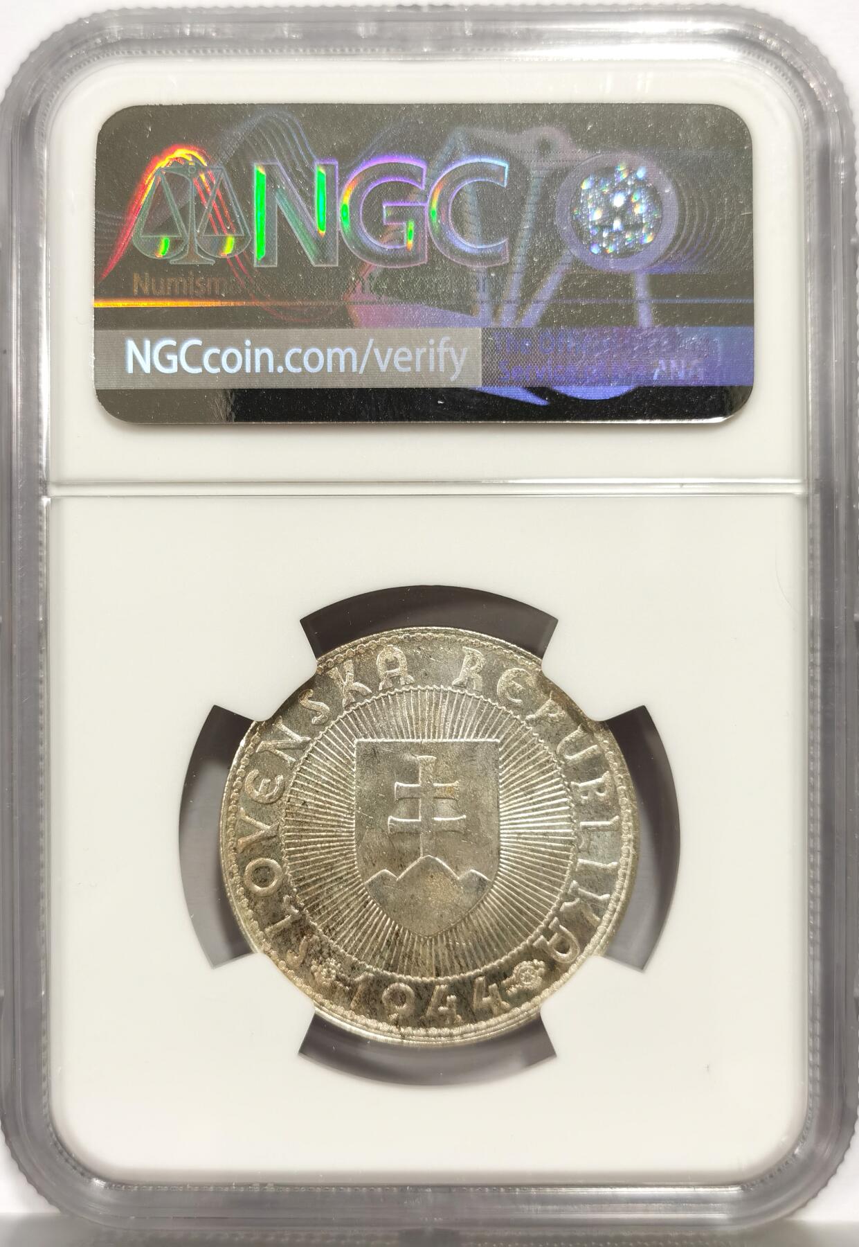 博洋堂世界钱币拍卖第165期（全场包邮） NGC MS64 斯洛伐克1944年10克朗银币，卷拆原光好品，近PL质感，状态很好。