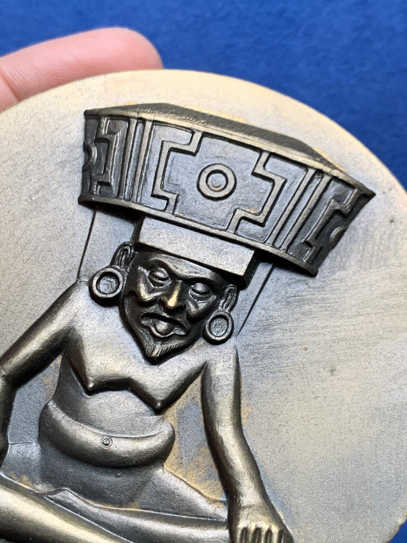 《竞宝斋》第472场 周日，周一，周二 3场连拍 （全场包邮）欢迎送拍 葡萄牙1972河运协会铜章 尼日利亚尚戈神像 限量边铭58/260 80mm 225.6g