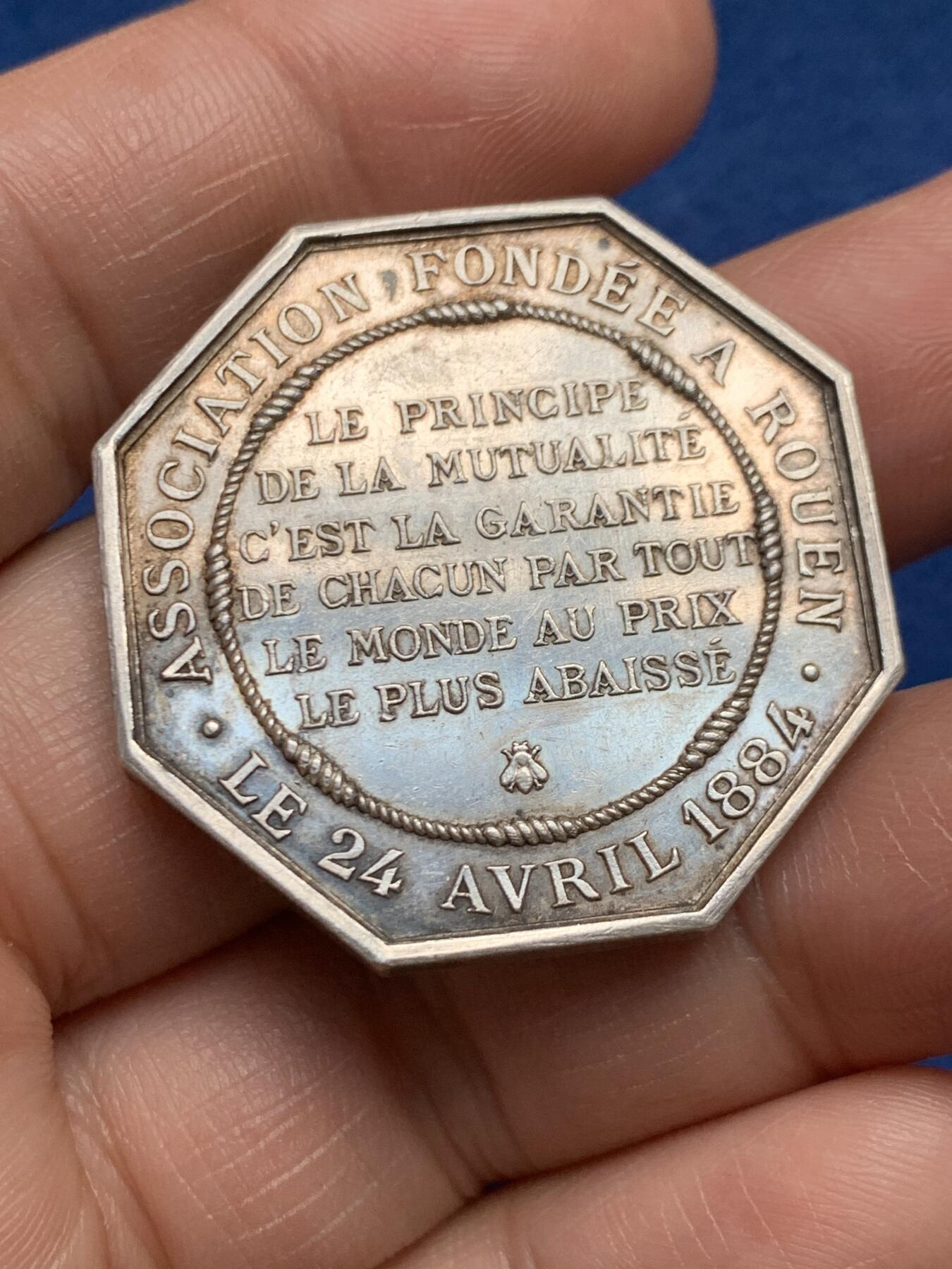 《竞宝斋》第472场 周日，周一，周二 3场连拍 （全场包邮）欢迎送拍 法国八角银质代币，鲁昂火灾保险公司，22.7g，35.4mm，丰饶角边铭