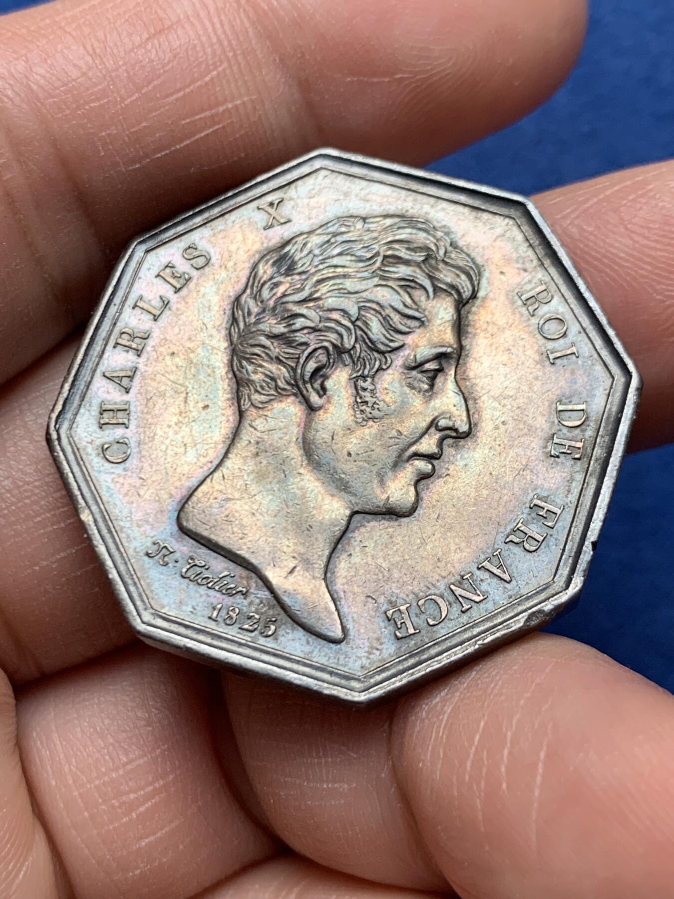 《竞宝斋》第472场 周日，周一，周二 3场连拍 （全场包邮）欢迎送拍 法国八角银章，查理十世头像巴黎股票证券交易所，17.05g，33.1mm，早期无边铭