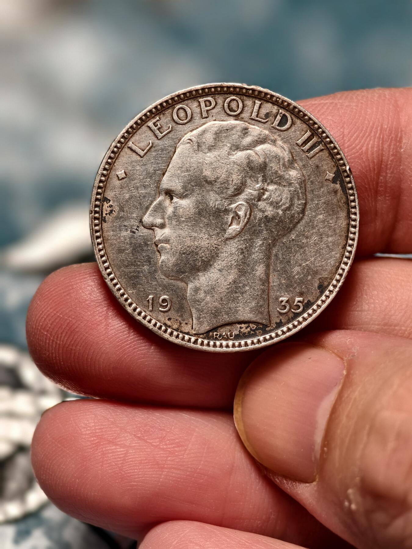 抚柳草堂-第十七期章牌钱币  奖章勋章限时免佣 满百包邮 放漏专场 1935比利时王国阿尔贝一世20法郎银币 重10.7g 原光美品