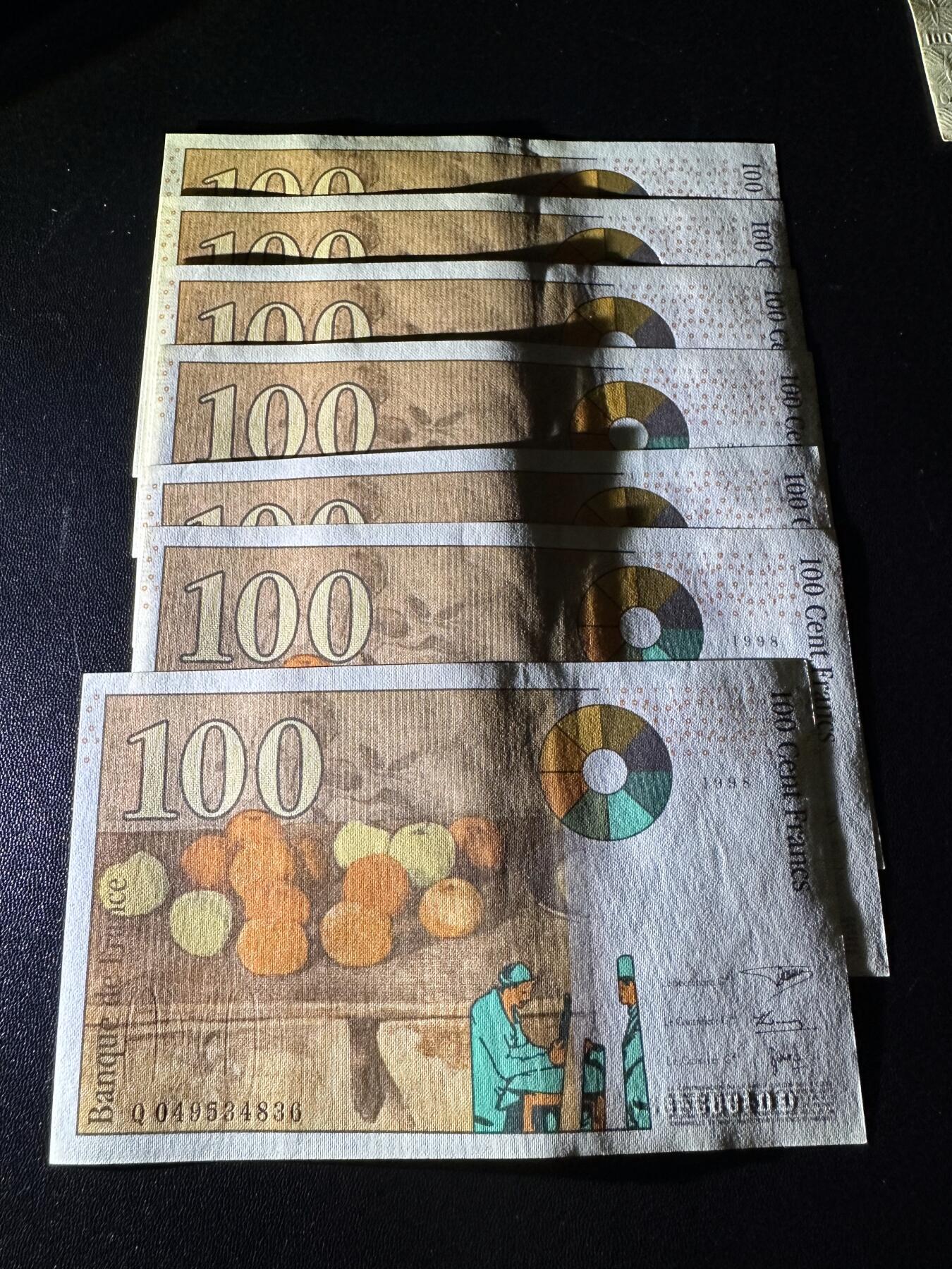 《外钞收藏家》第六百一十九期（精品场）（长期征集拍品、欢迎藏友们联系合作） 1998年法国末版100法郎 7张一起 断连 UNC-有轻微发黄和潮
