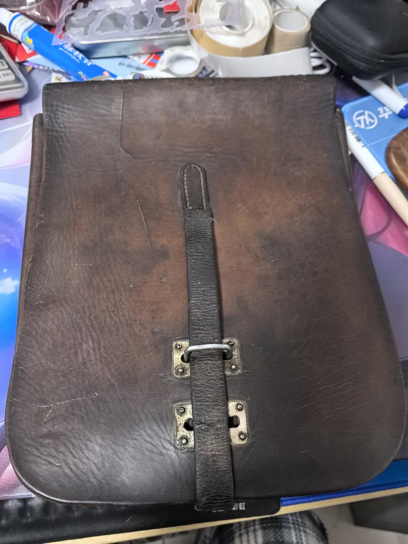 苏联勋章奖章拍卖 本次有亚捏，苏联艺术家，2次英雄的奖状，国际运动员全套等好货 不要错过 3月20日晚上九点结束在麦稀奇 找不到的加我qq或者微信都是184277308备注苏章拍卖。