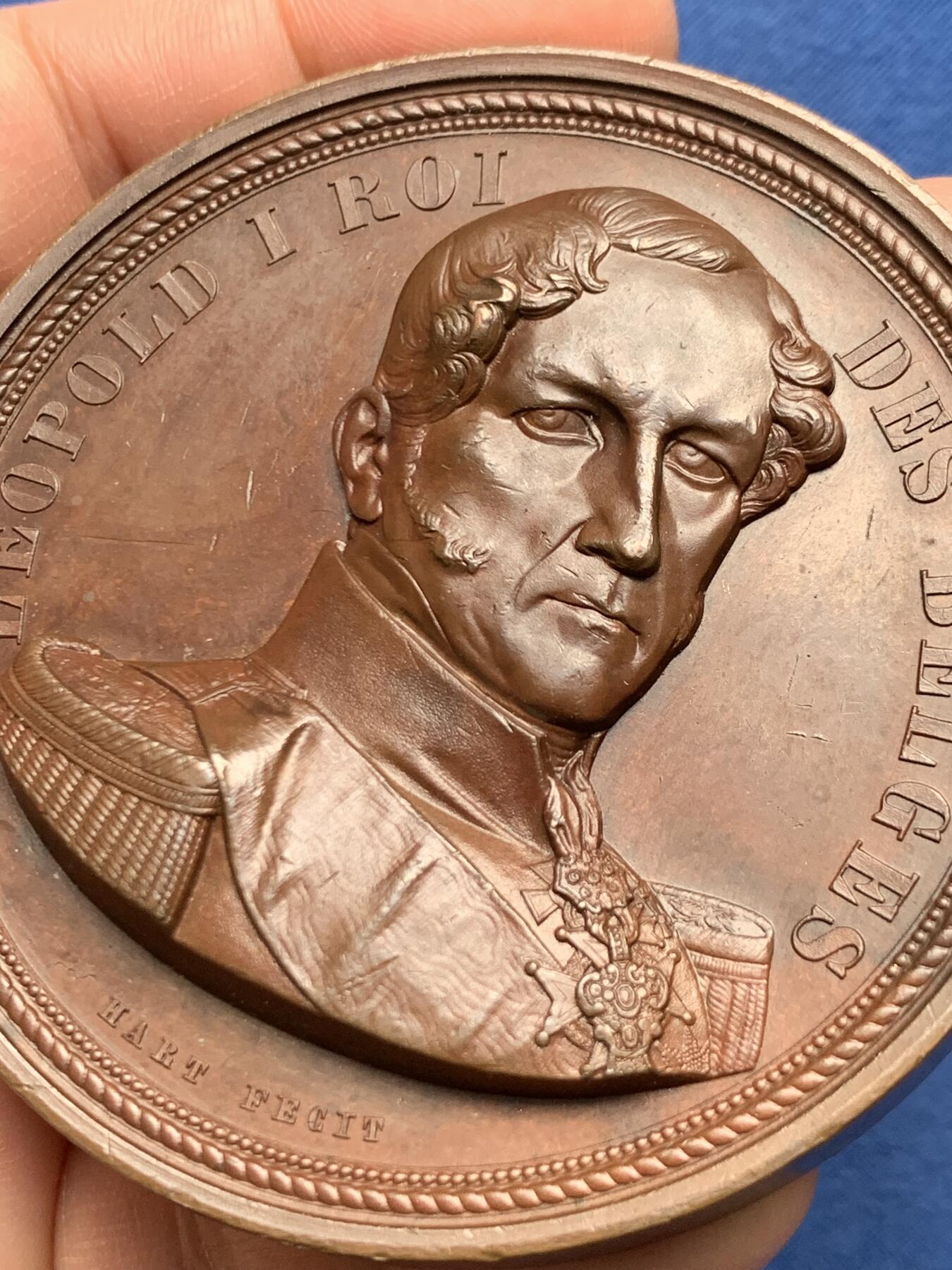 《竞宝斋》第472场 周日，周一，周二 3场连拍 （全场包邮）欢迎送拍 比利时1843年利奥波德一世头像亚琛至韦尔维耶铁路开通纪念铜章，超高浮雕，236.5g，72mm