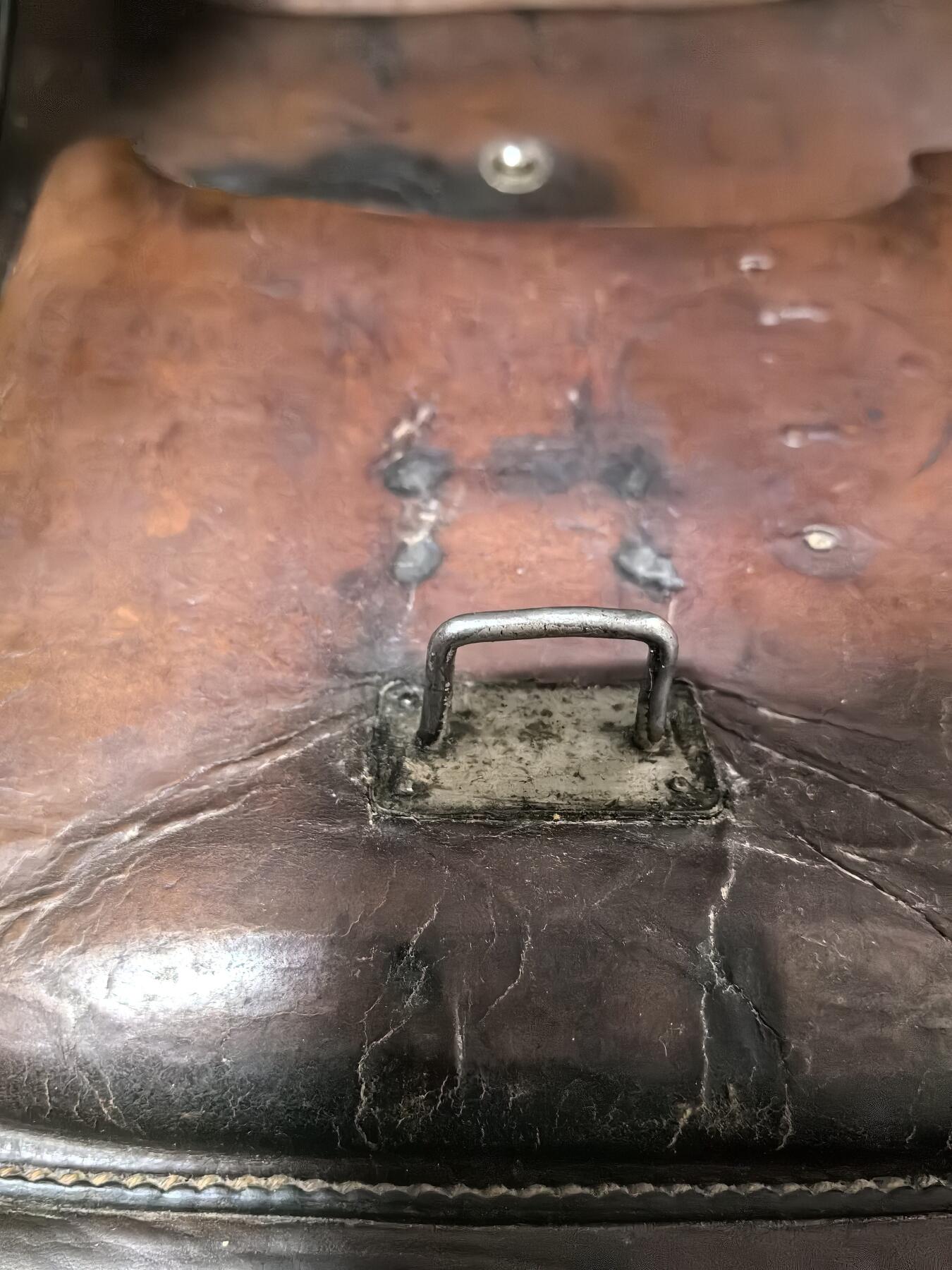 苏联勋章奖章拍卖 本次有亚捏，苏联艺术家，2次英雄的奖状，国际运动员全套等好货 不要错过 3月20日晚上九点结束在麦稀奇 找不到的加我qq或者微信都是184277308备注苏章拍卖。