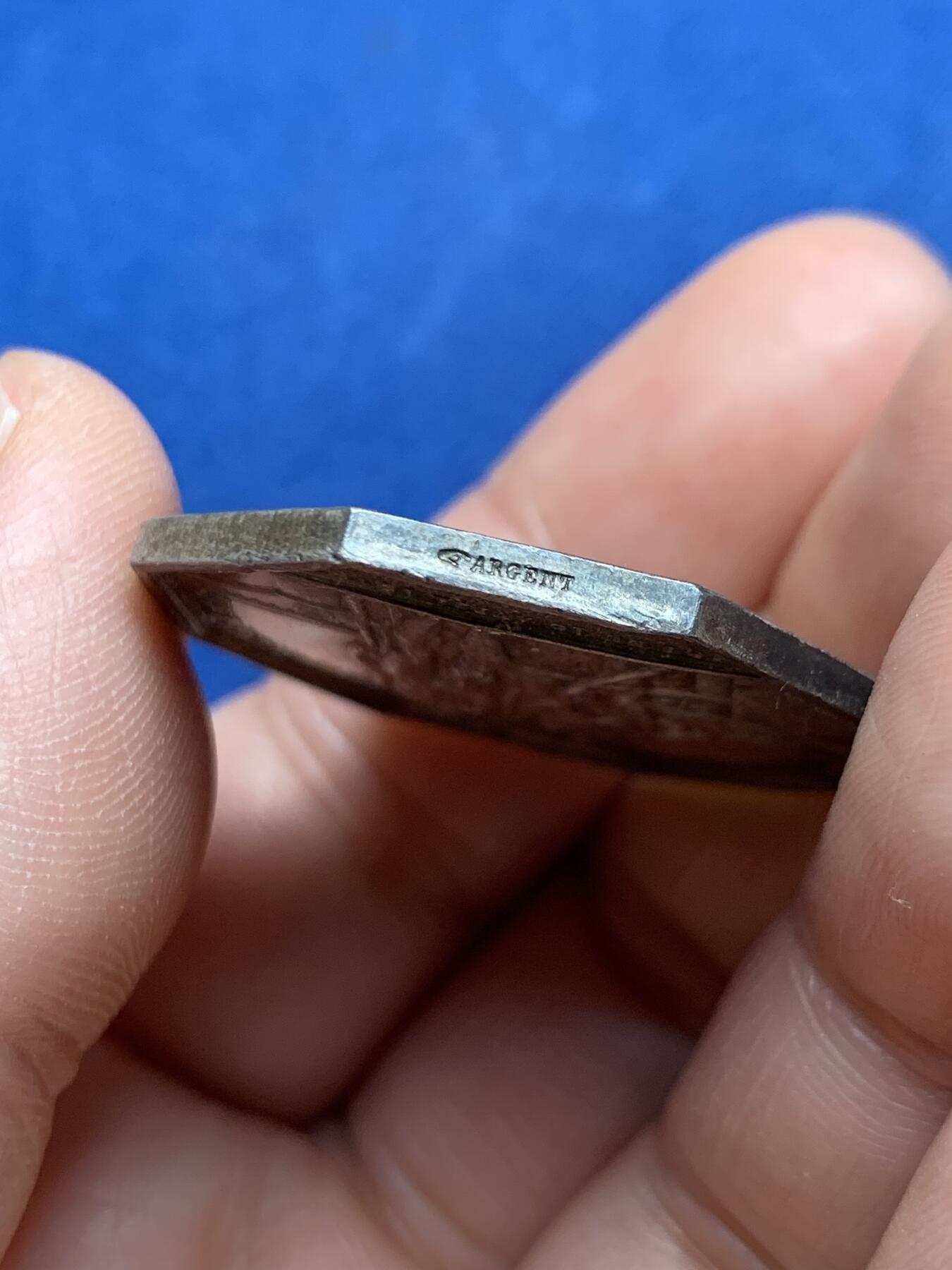 《竞宝斋》第472场 周日，周一，周二 3场连拍 （全场包邮）欢迎送拍 法国八角银章，路易十八头像波尔多石桥公司，大力神赫拉克勒斯与商业之神赫尔墨斯，19.50g，33.5mm，手指边铭，状态极好