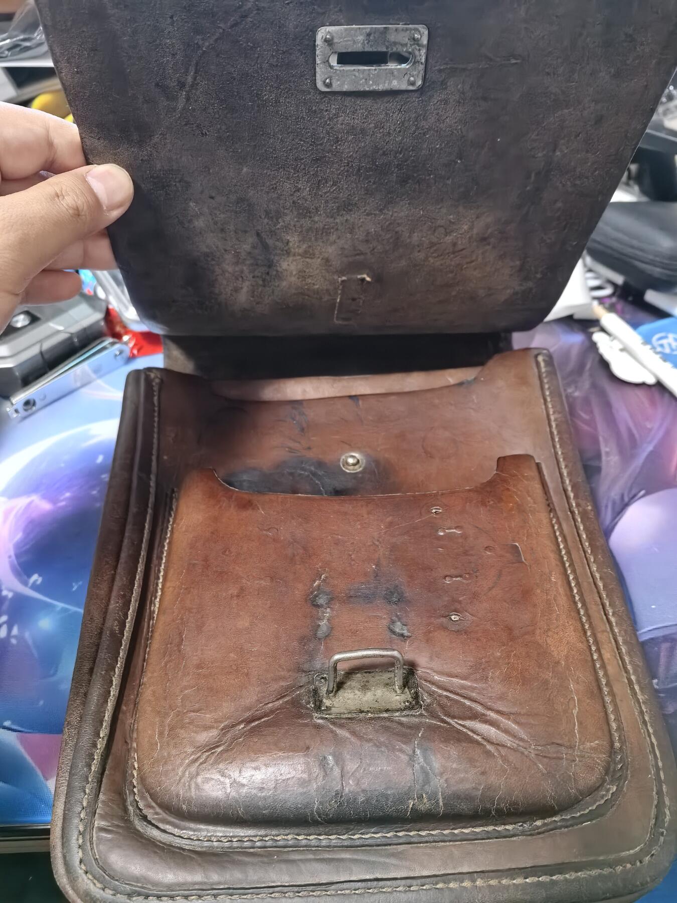 苏联勋章奖章拍卖 本次有亚捏，苏联艺术家，2次英雄的奖状，国际运动员全套等好货 不要错过 3月20日晚上九点结束在麦稀奇 找不到的加我qq或者微信都是184277308备注苏章拍卖。