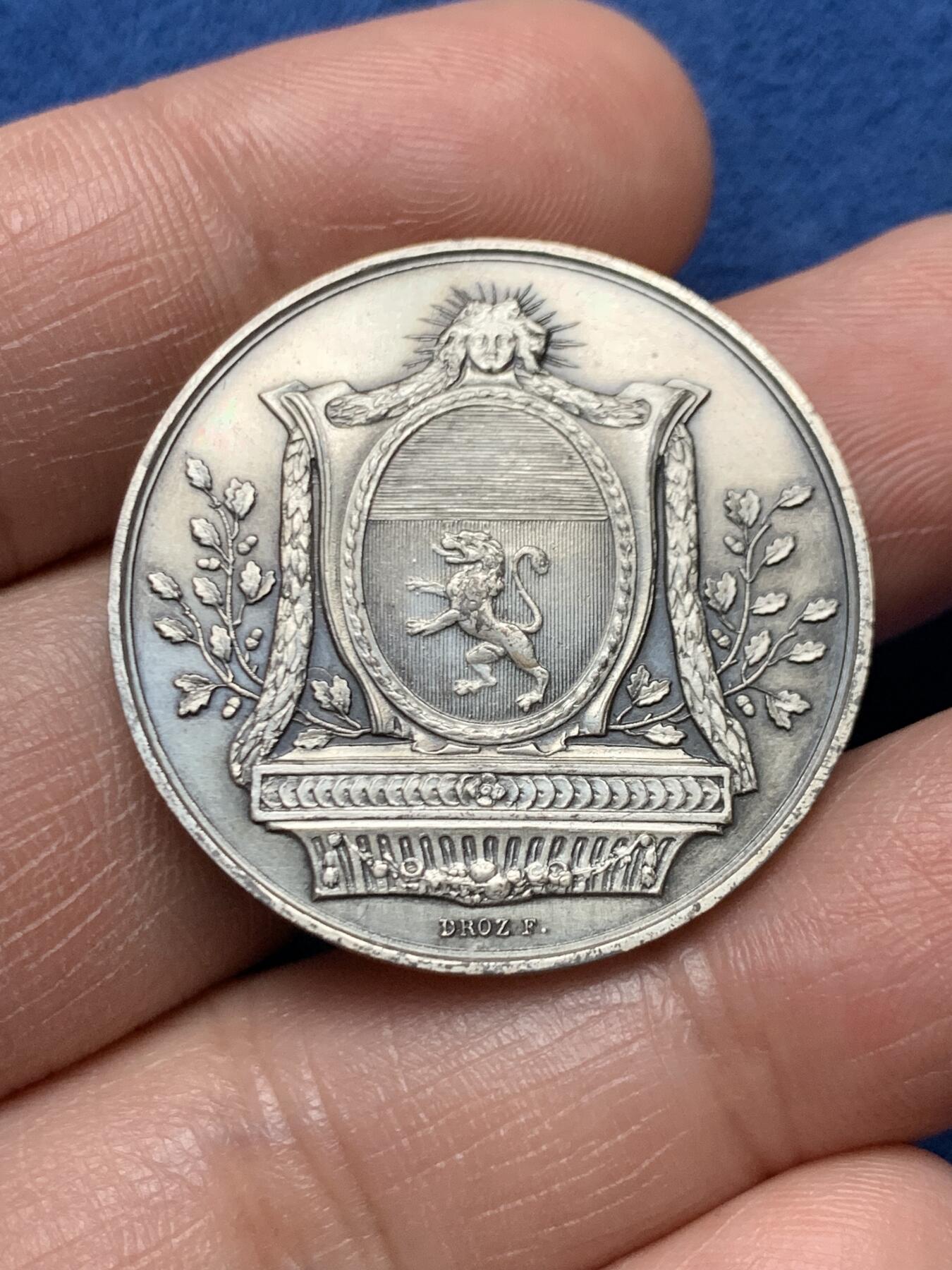 《竞宝斋》第472场 周日，周一，周二 3场连拍 （全场包邮）欢迎送拍 法国里昂股票经纪公司银质代币，14.5g，31.6mm，丰饶角1argent边铭