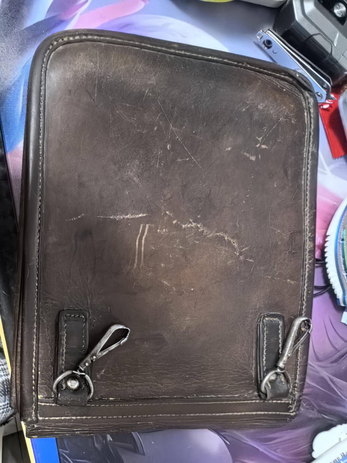 苏联勋章奖章拍卖 本次有亚捏，苏联艺术家，2次英雄的奖状，国际运动员全套等好货 不要错过 3月20日晚上九点结束在麦稀奇 找不到的加我qq或者微信都是184277308备注苏章拍卖。