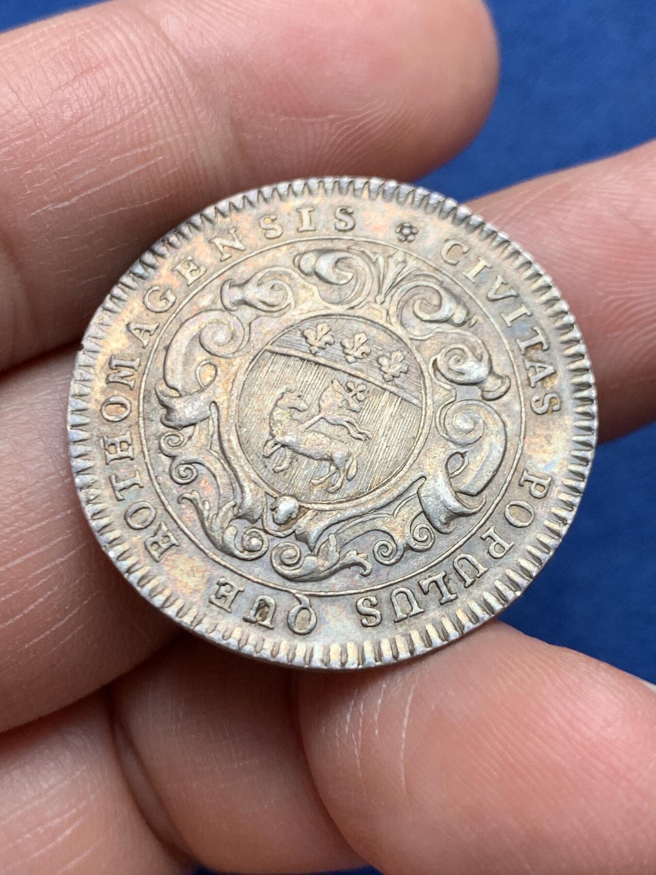 《竞宝斋》第472场 周日，周一，周二 3场连拍 （全场包邮）欢迎送拍 法国诺曼底总督弗朗索瓦·弗雷德里克·德·蒙莫朗西-卢森堡族徽银质代币，8.67g，30.8mm