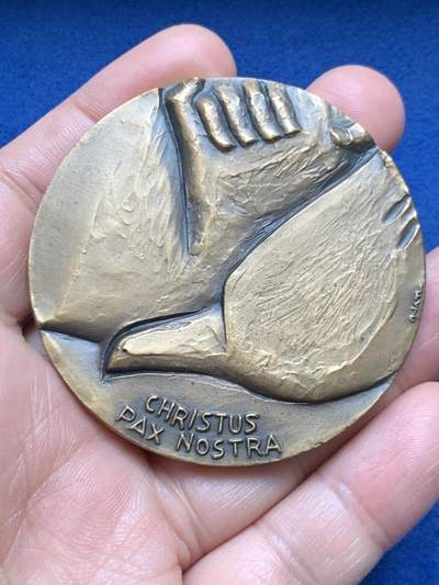 《竞宝斋》第472场 周日，周一，周二 3场连拍 （全场包邮）欢迎送拍 - 1989年首尔第44届国际圣体大会纪念铜章，主题为“基督是我们的和平”，是天主教重要的国际宗教会议，非常压手。112.1克，58.8mm。