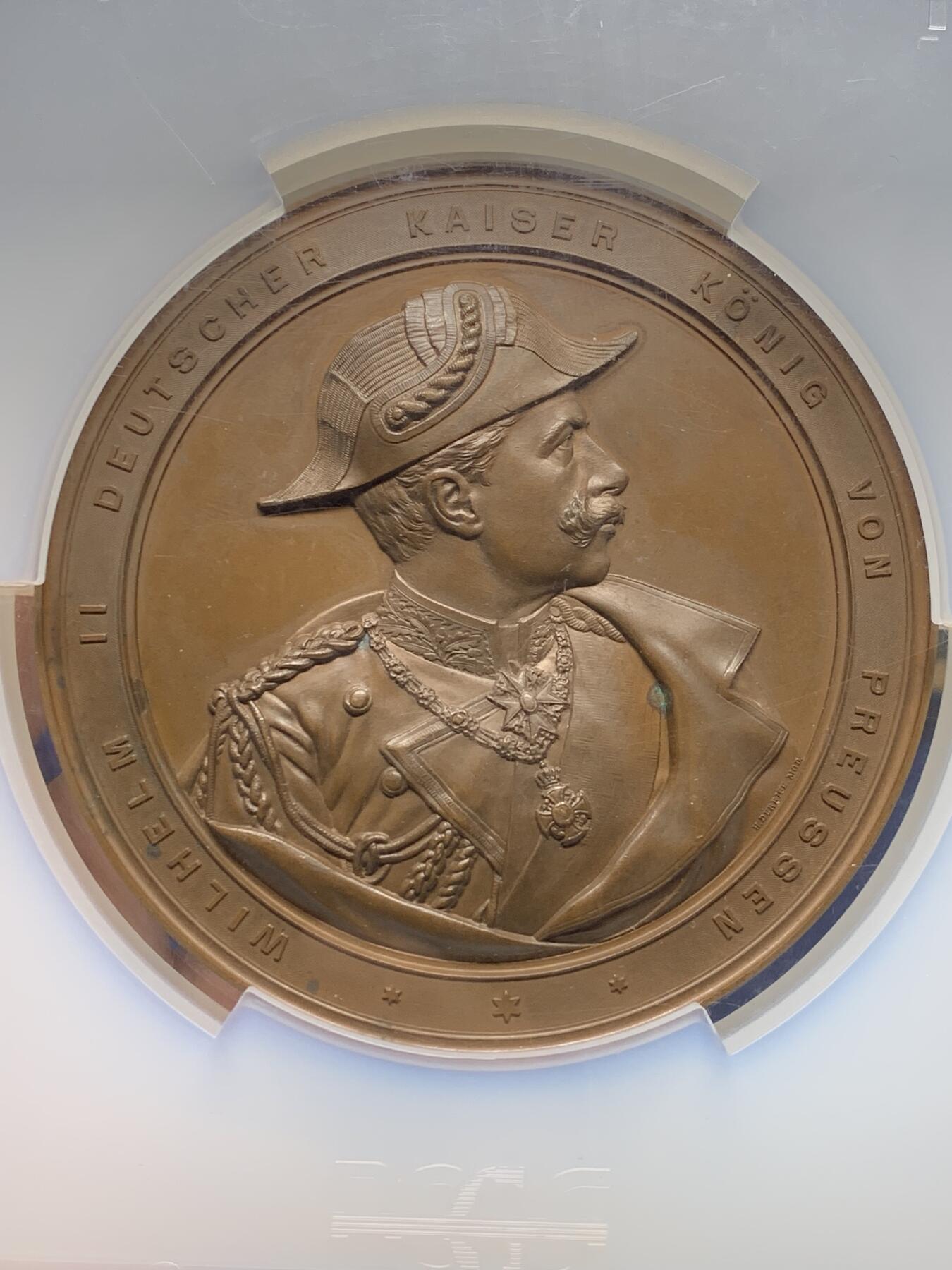 《竞宝斋》第472场 周日，周一，周二 3场连拍 （全场包邮）欢迎送拍 NGC SP63 法国1895年基尔运河开通纪念大铜章 稀缺 加厚巨大老盒 带比较图