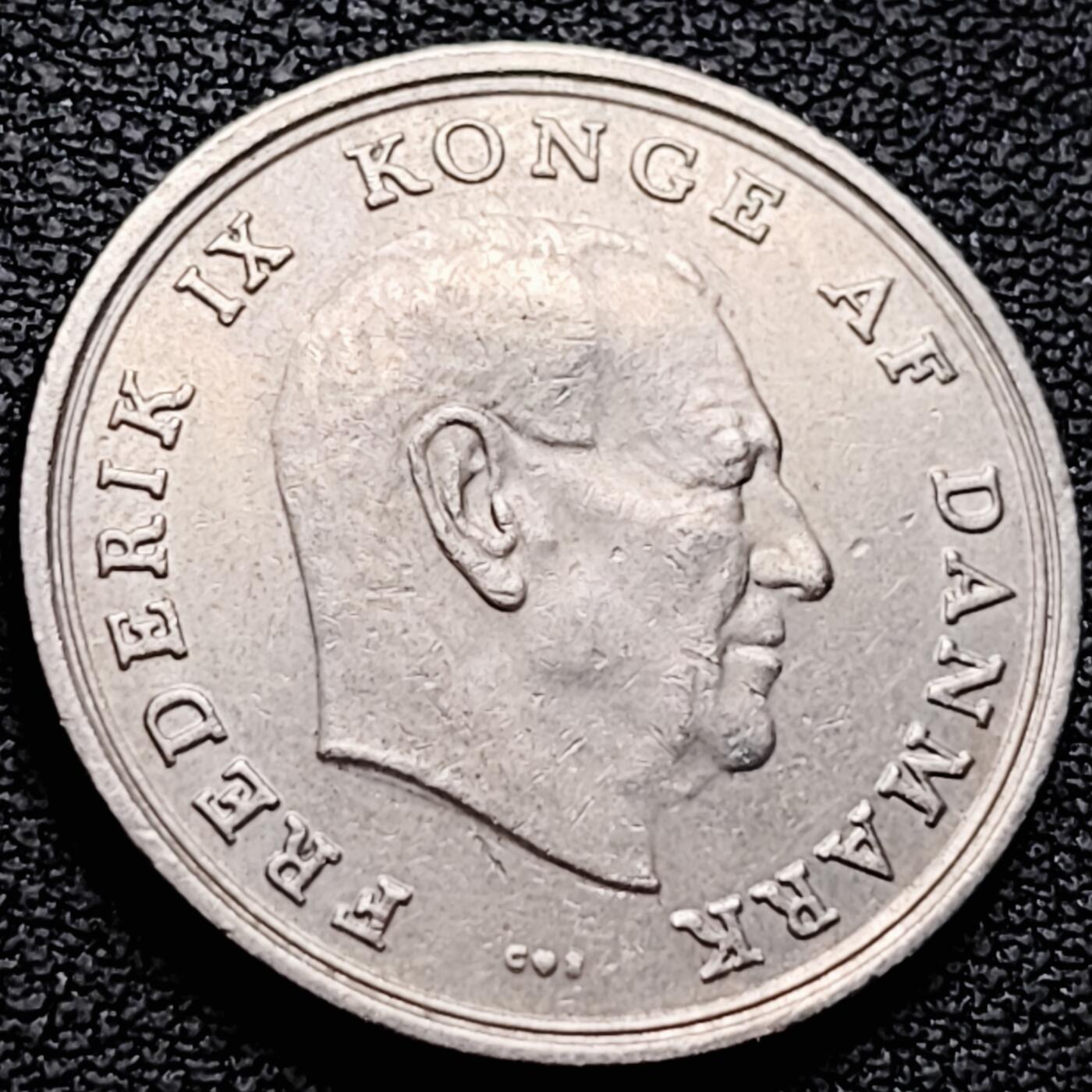 泉币菌-第212场-拍品多 请提前出价（工作最近较忙 发货不及时，望理解） 。