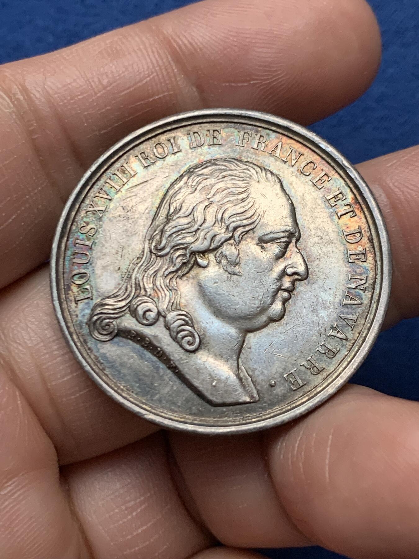 《竞宝斋》第472场 周日，周一，周二 3场连拍 （全场包邮）欢迎送拍 法国路易十八头像鲁昂公证人银质代币，19.04g，34.8mm，早期无边铭