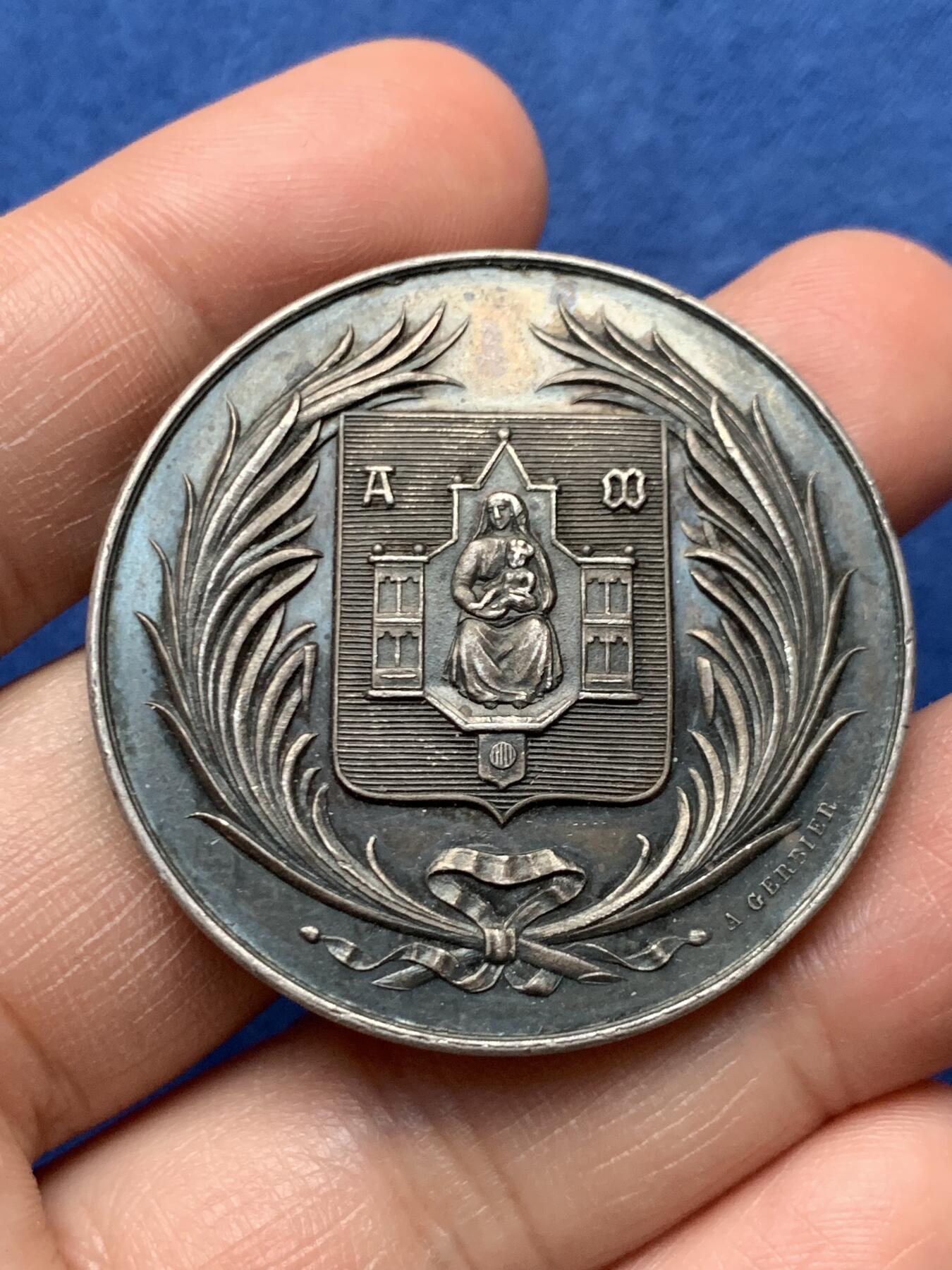 《竞宝斋》第472场 周日，周一，周二 3场连拍 （全场包邮）欢迎送拍 法国蒙彼利埃国立音乐学院银章，39.65g，40.8mm，丰饶角边铭