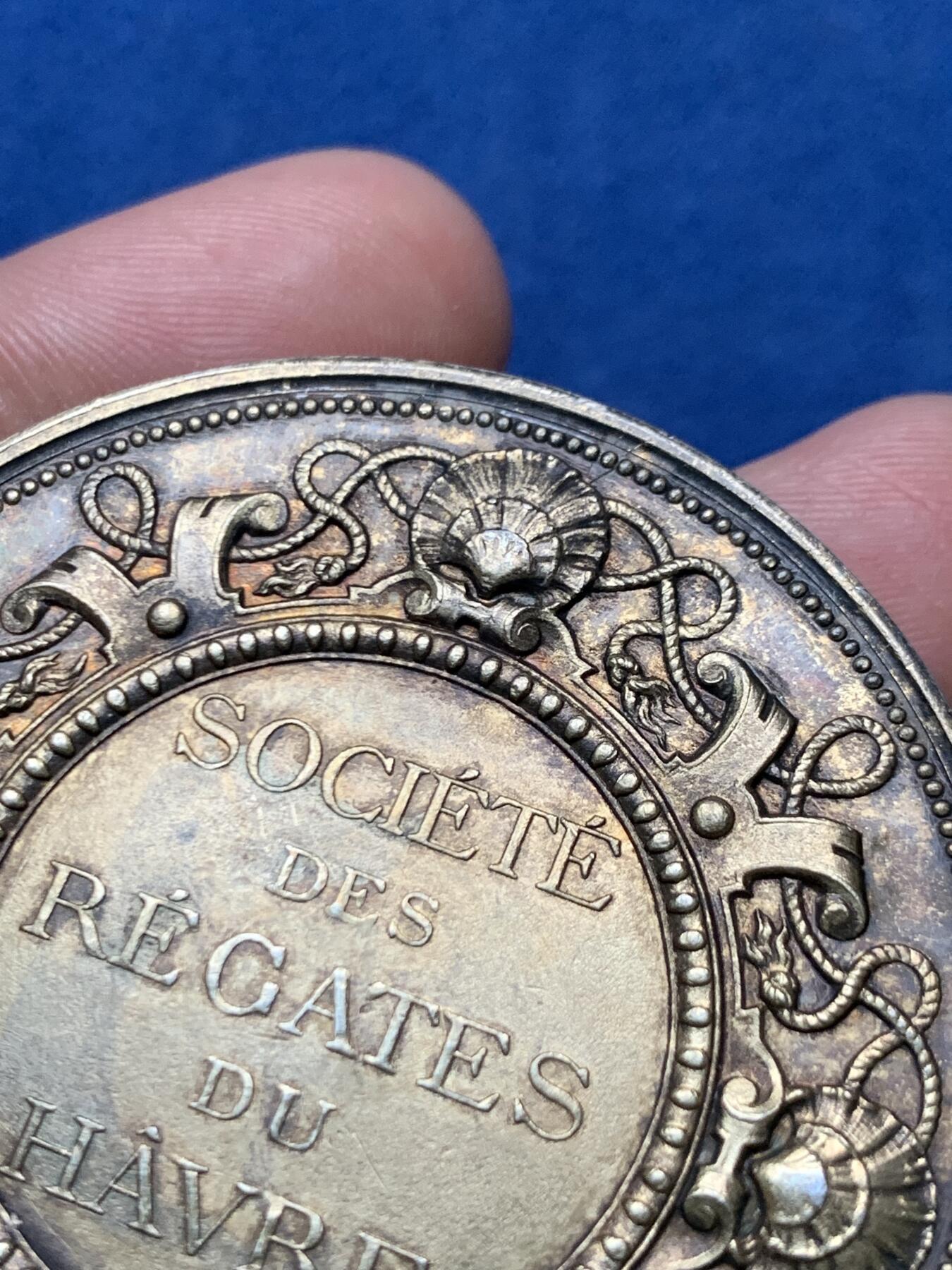 《竞宝斋》第472场 周日，周一，周二 3场连拍 （全场包邮）欢迎送拍 法国勒阿弗尔帆船协会镀金银章，82.5g，55.2mm，丰饶角边铭