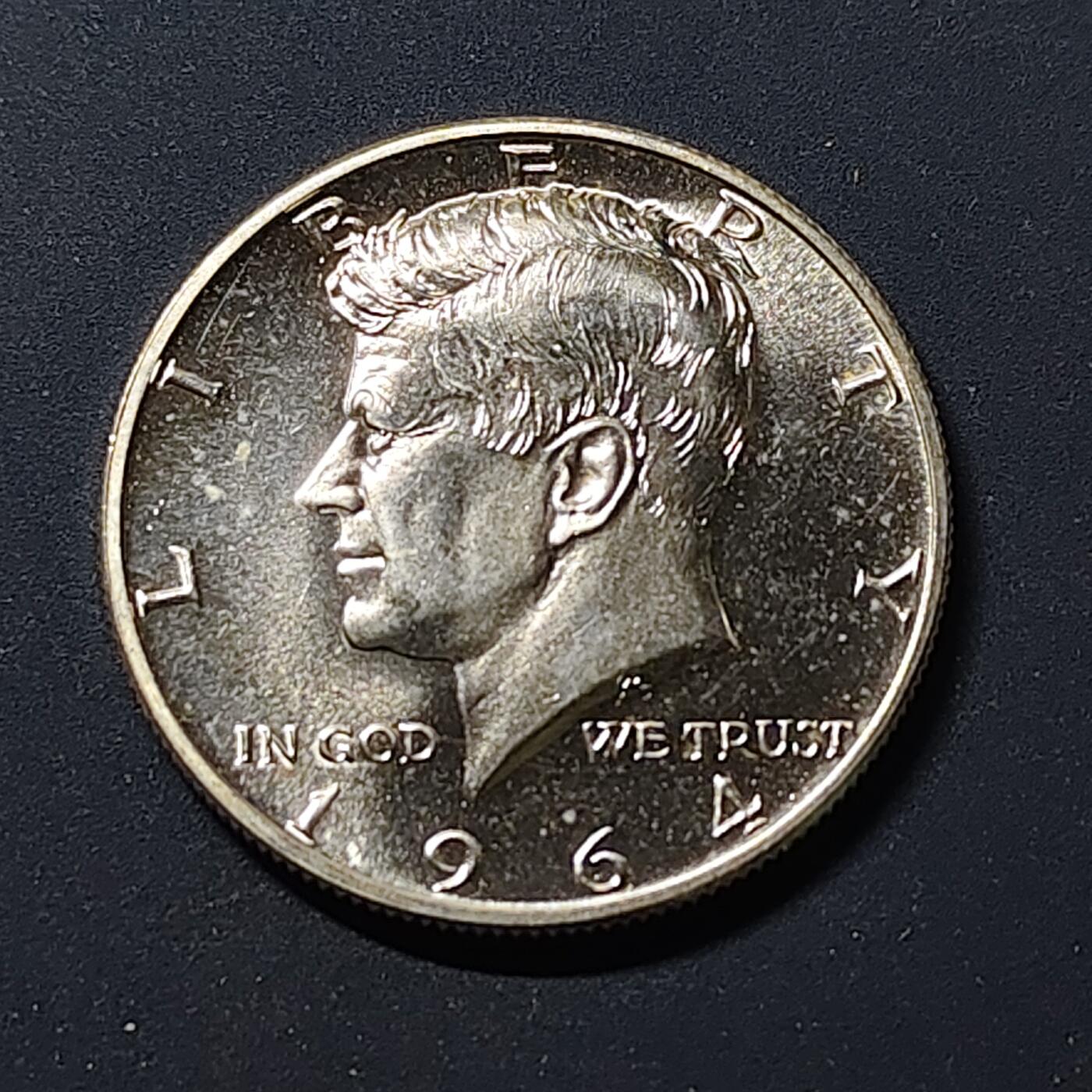 【全场包邮】纯粹捡漏拍513场 美国1964年肯尼迪50分独年份高银版银币【31毫米12.5克90%】