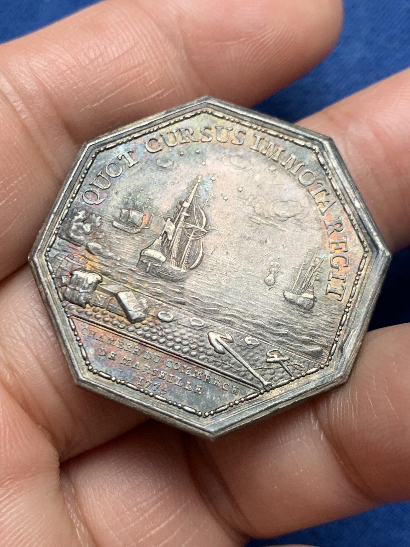 《竞宝斋》第472场 周日，周一，周二 3场连拍 （全场包邮）欢迎送拍 法国八角银质代币，路易十六头像马赛商会，16.92g，33.8mm，早期无边铭