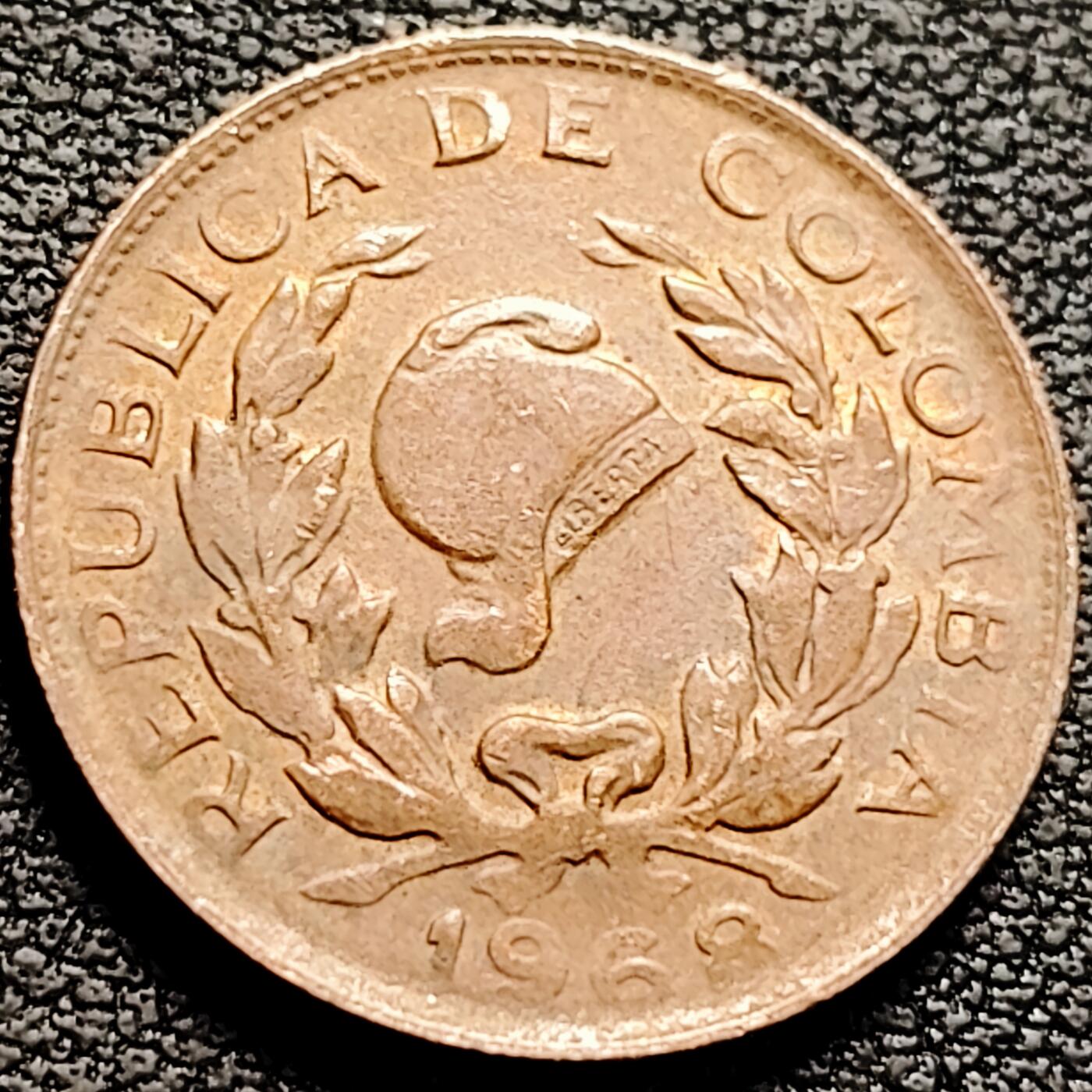 泉币菌-第212场-拍品多 请提前出价（工作最近较忙 发货不及时，望理解） 。