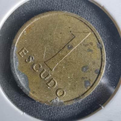 沼泽如烟--第1026场 - 葡萄牙1983年1埃斯库多