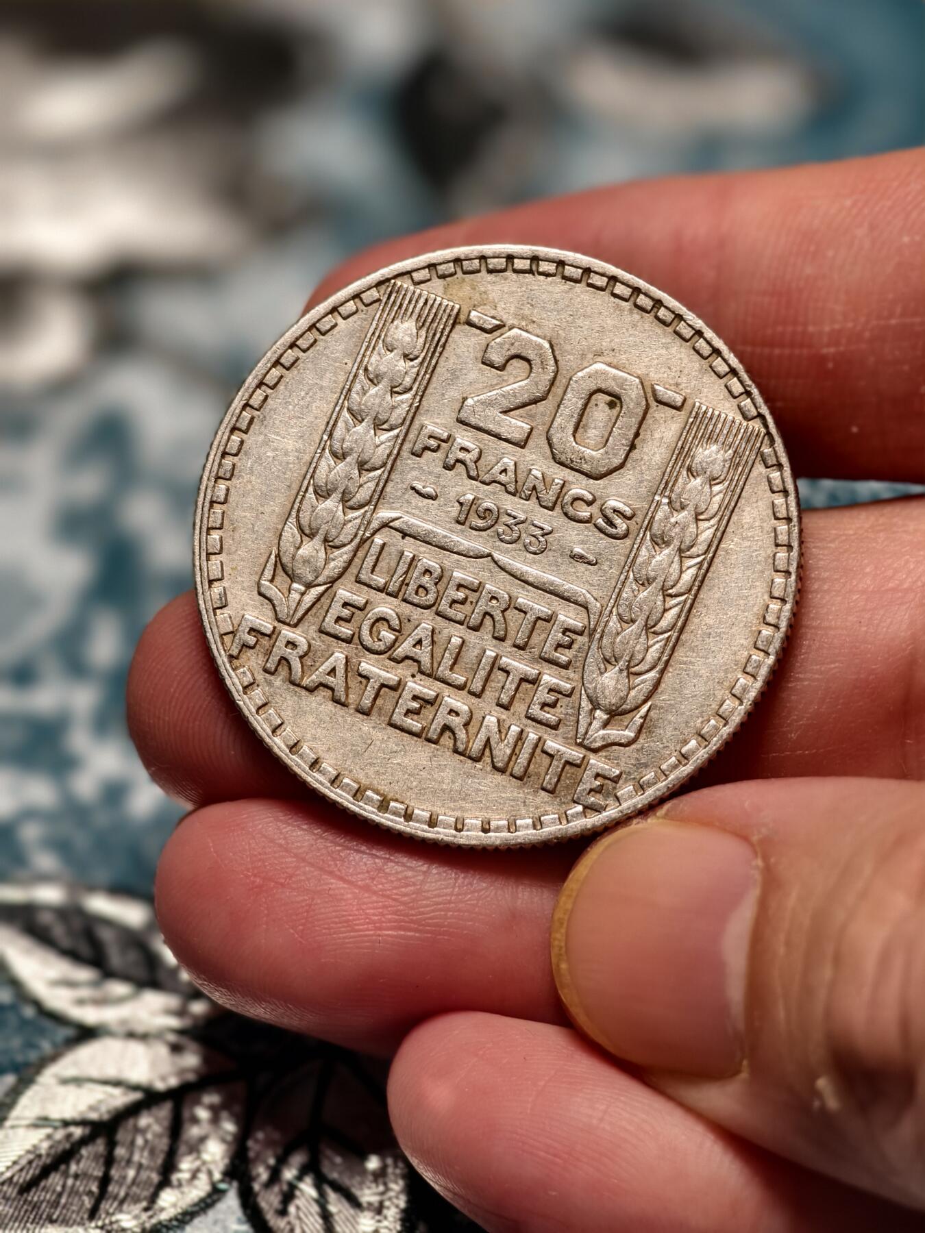 抚柳草堂-第十七期章牌钱币  奖章勋章限时免佣 满百包邮 放漏专场 1933法国谷物女神20法郎银币 重20.1g老包浆好味道