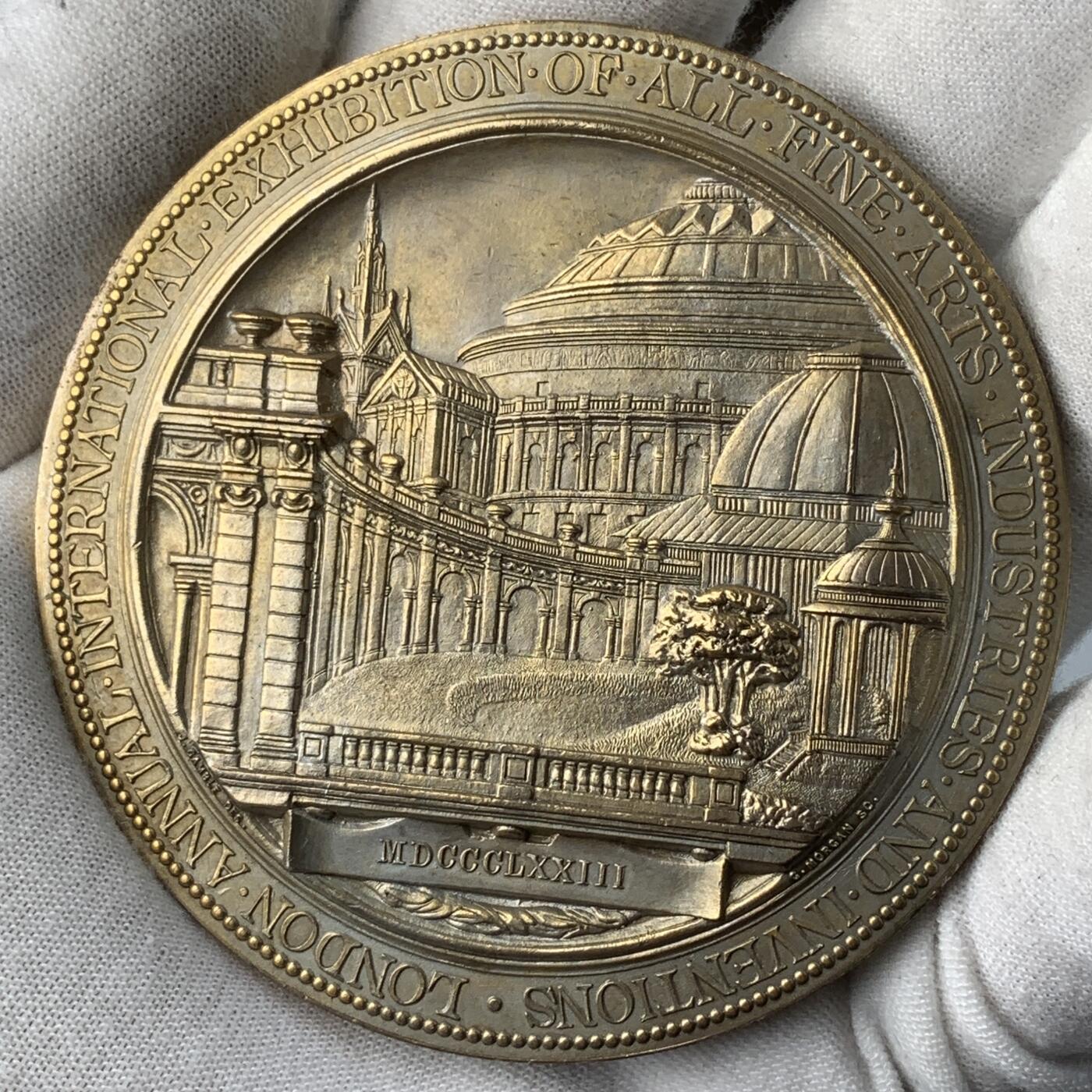 掌中浮雕-藏着的欧洲第055场 1873年伦敦年度国际艺术与发明展览会铜章，70mm，J. E. Boehm and G. T. Morgan雕刻，原盒