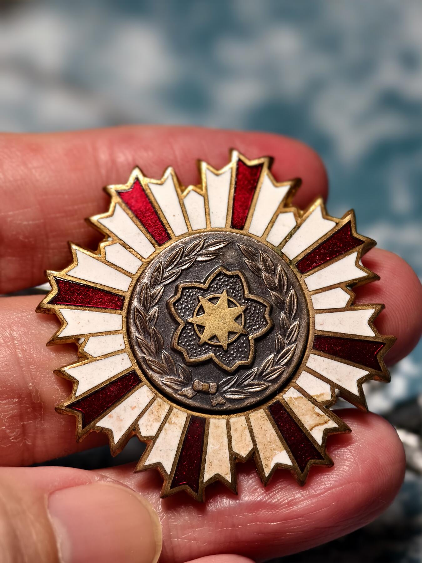 抚柳草堂-第十七期章牌钱币  奖章勋章限时免佣 满百包邮 放漏专场 日本消防章两枚 铜质镀金珐琅 做工不错