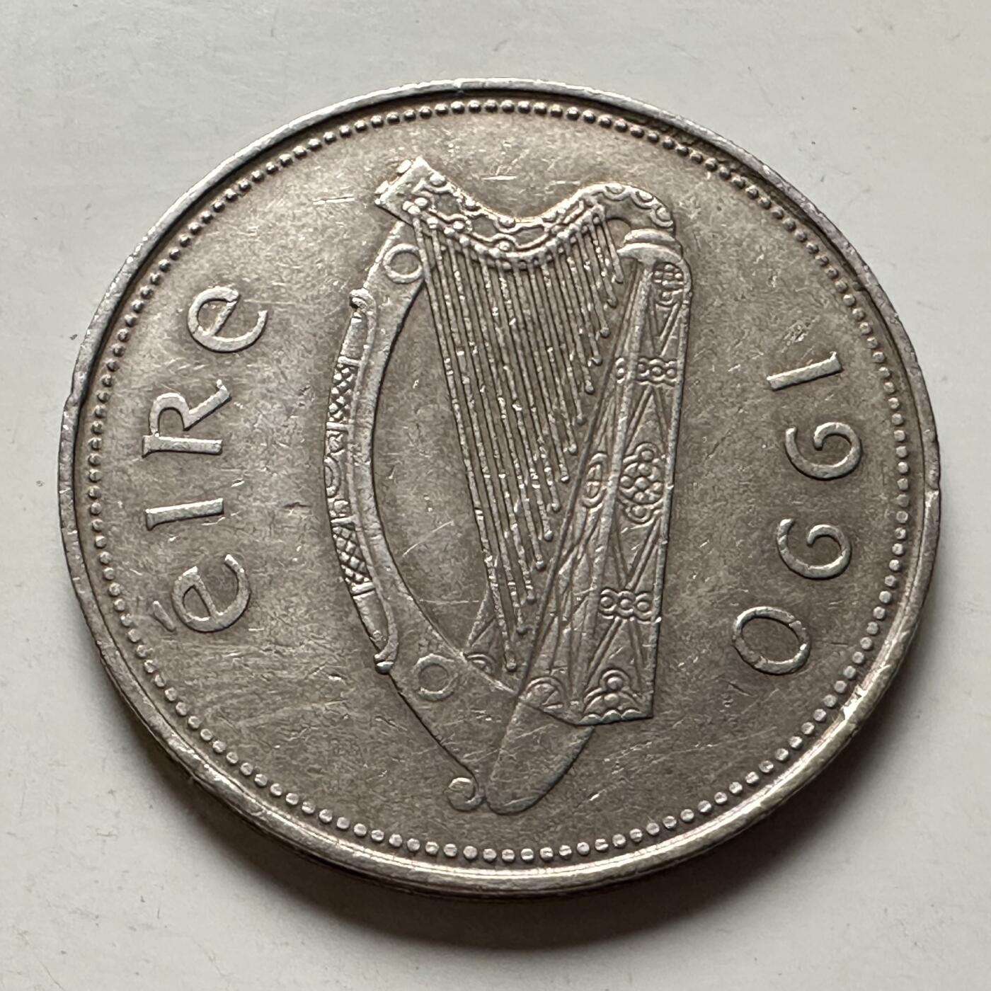 🌹外币初藏🌹🐯2026年第30场   每周二四六晚8️⃣点 接代拍 爱尔兰1990年1镑