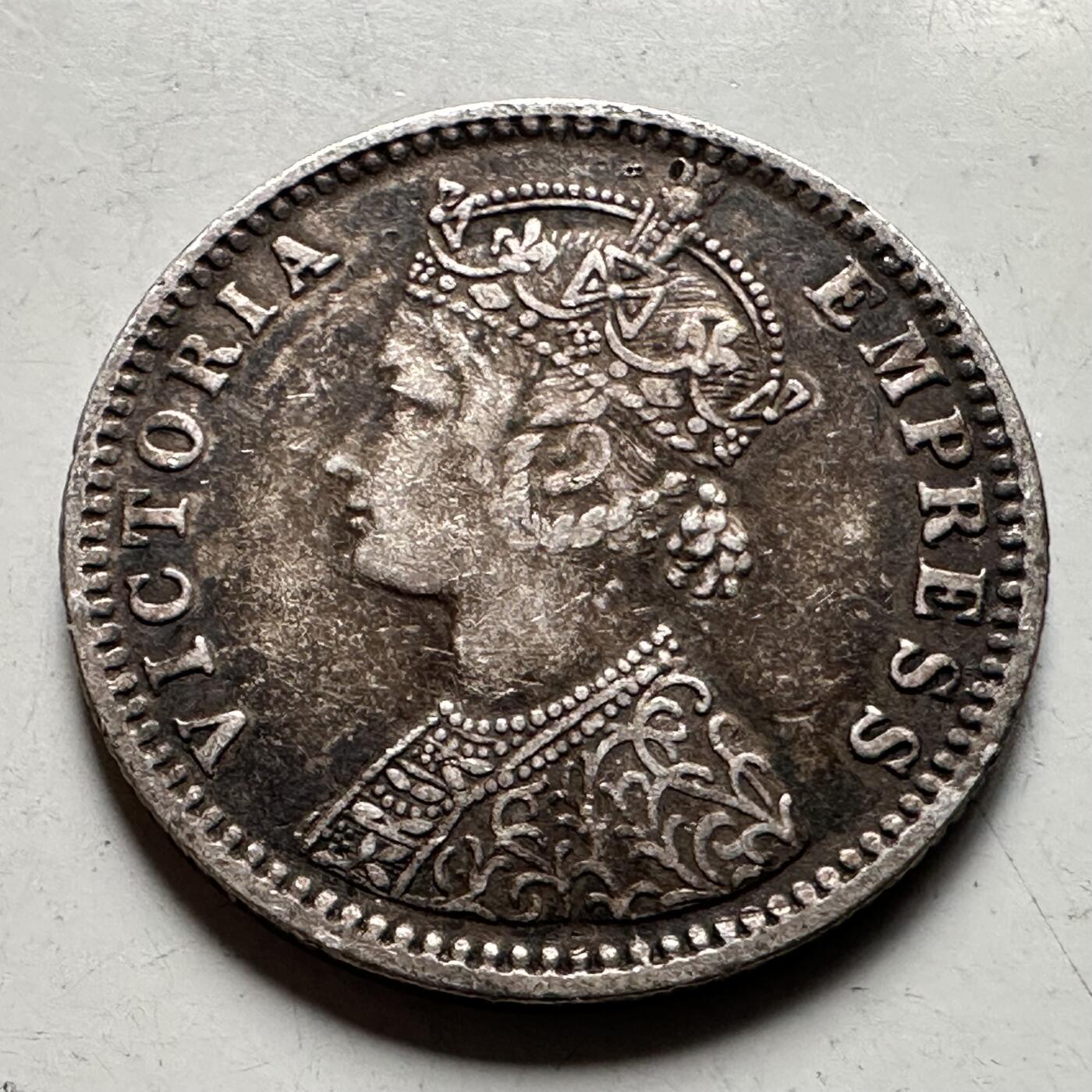 🌹外币初藏🌹🐯2026年第30场   每周二四六晚8️⃣点 接代拍 英属印度1898年 维多利亚女皇 1/4卢比 银币 91.7%银 2.92克 19毫米