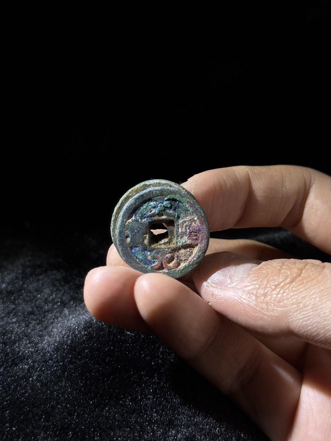 戎马世界章牌大赏，铜钱场 天圣元宝小饼子，五联