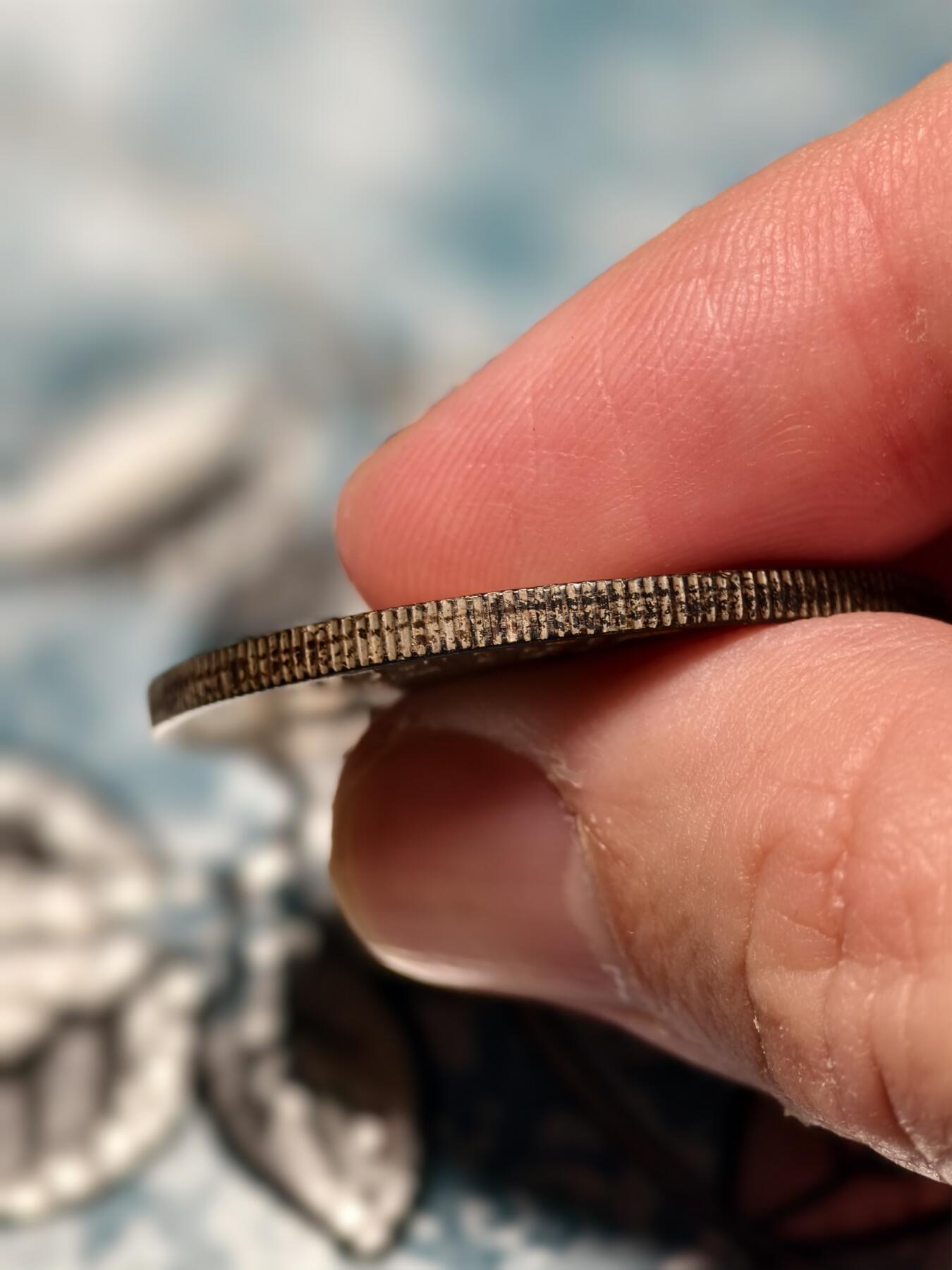 抚柳草堂-第十七期章牌钱币  奖章勋章限时免佣 满百包邮 放漏专场 1956埃及苏伊士运河国有化25皮阿斯特纪念银币 重17.6g 直径34.8mm 原光好品 底板丝滑