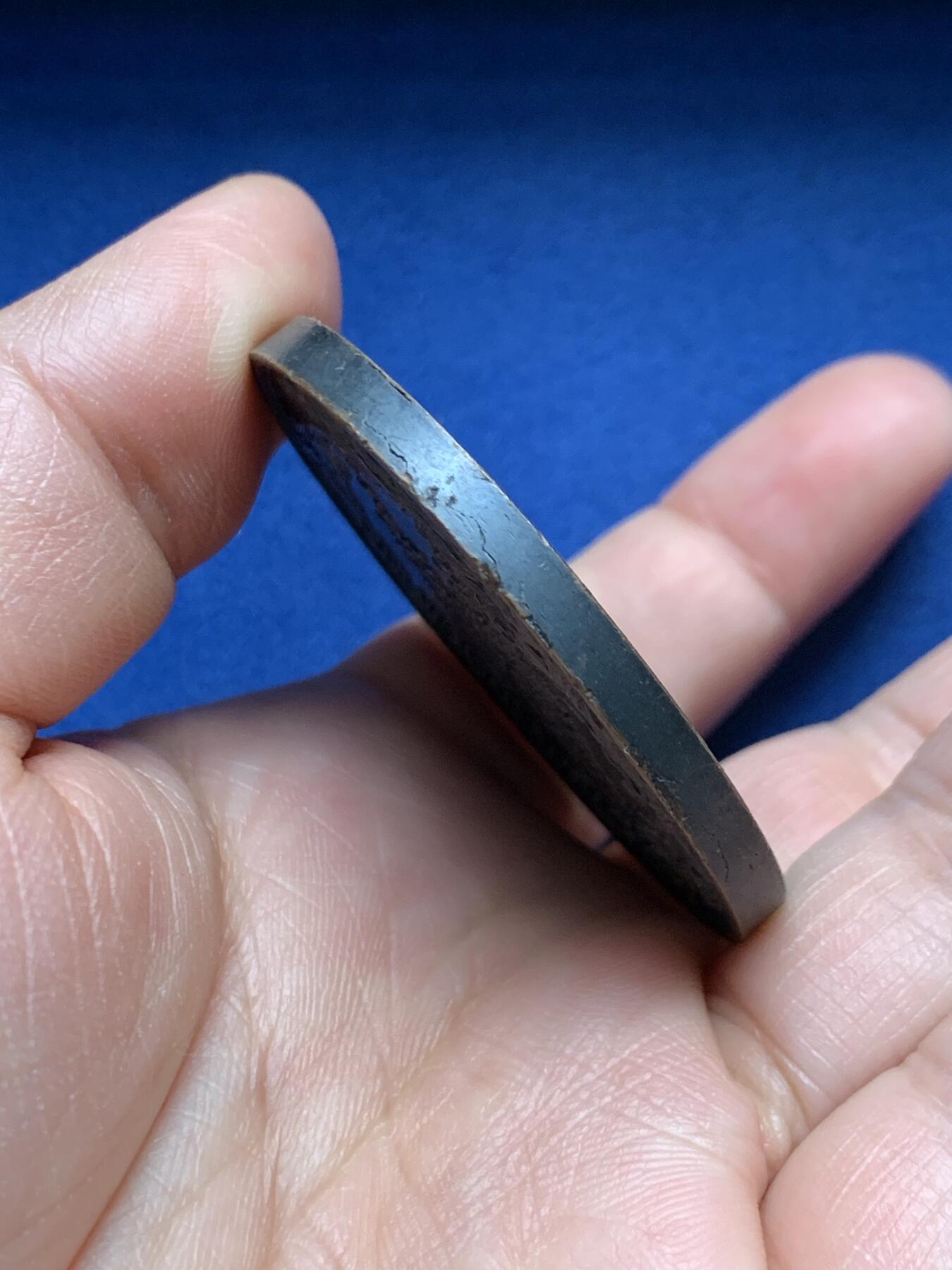 《竞宝斋》第472场 周日，周一，周二 3场连拍 （全场包邮）欢迎送拍 1834年维也纳医师公会半百周年纪念铜章，为纪念创始人安德烈亚斯·利伯男爵（Andreas Liber Baron）而制，由雕刻家 J. D. Böhm 创作，少见品种。70.8克，51.3mm。