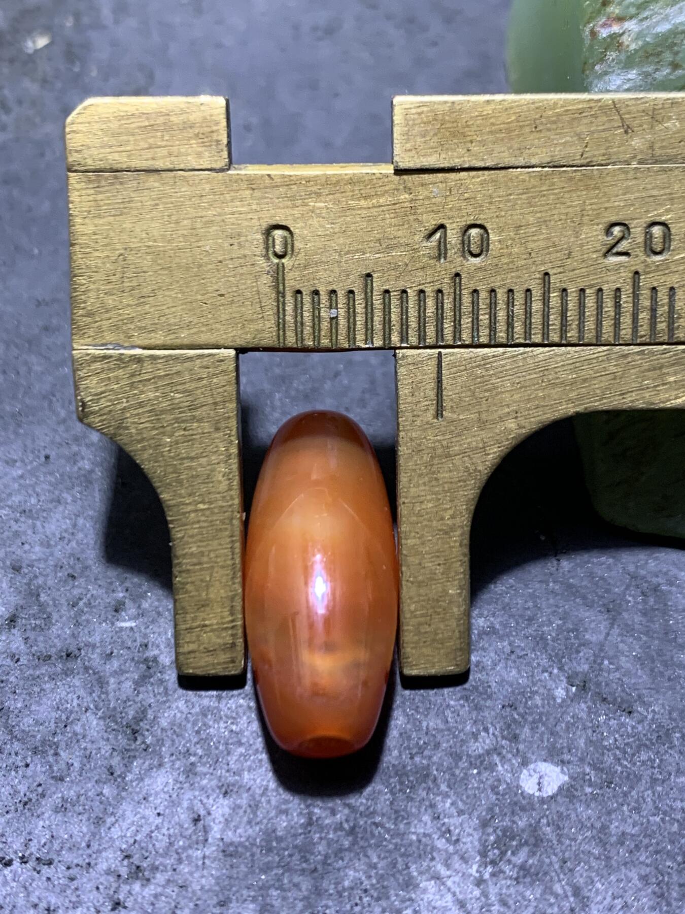 精美高玉化柿子红玛瑙天眼纹桶珠一颗，