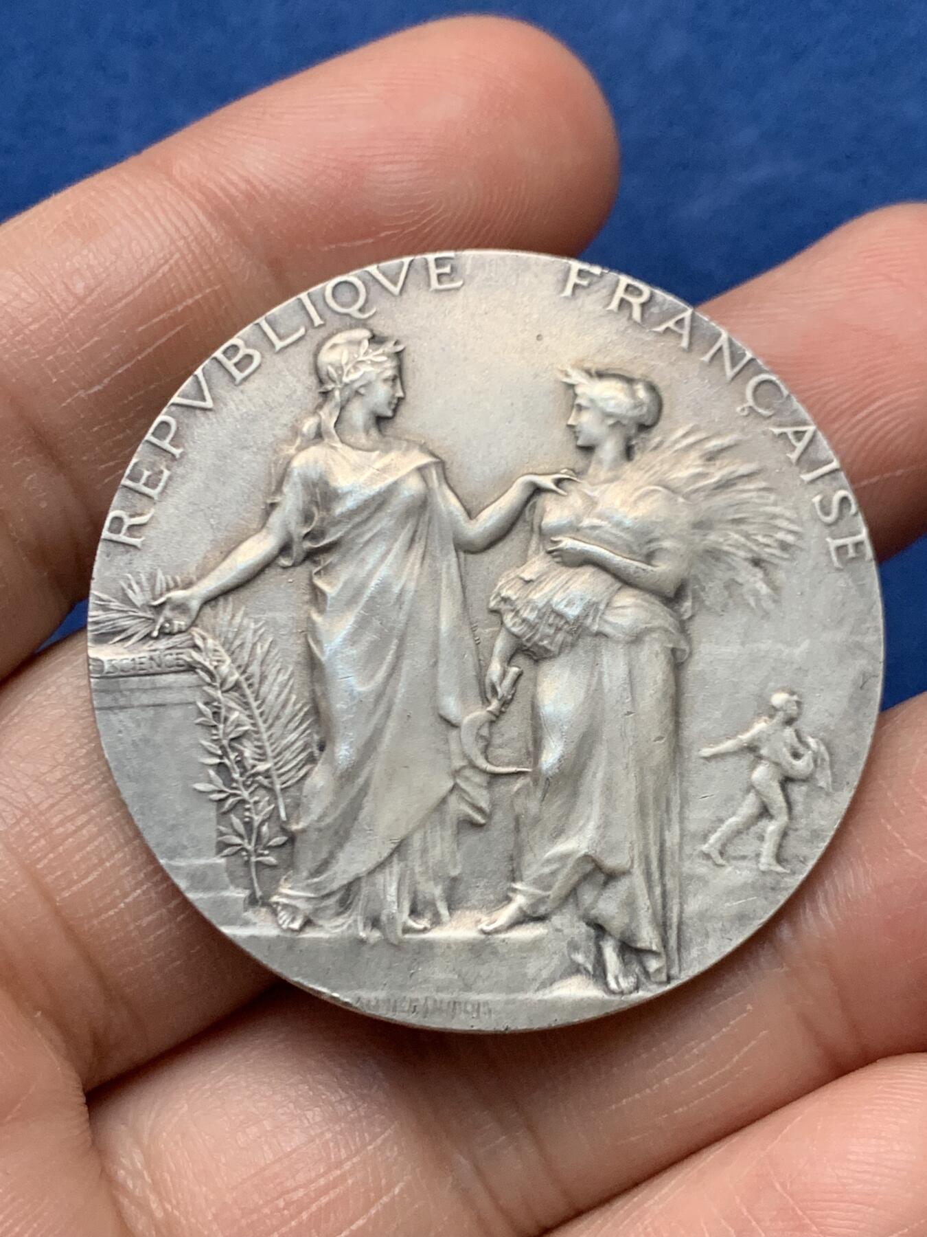 《竞宝斋》第472场 周日，周一，周二 3场连拍 （全场包邮）欢迎送拍 法国A.Dubois 巴黎中央马术比赛银章，35.9g，40.2mm，丰饶角1argent边铭