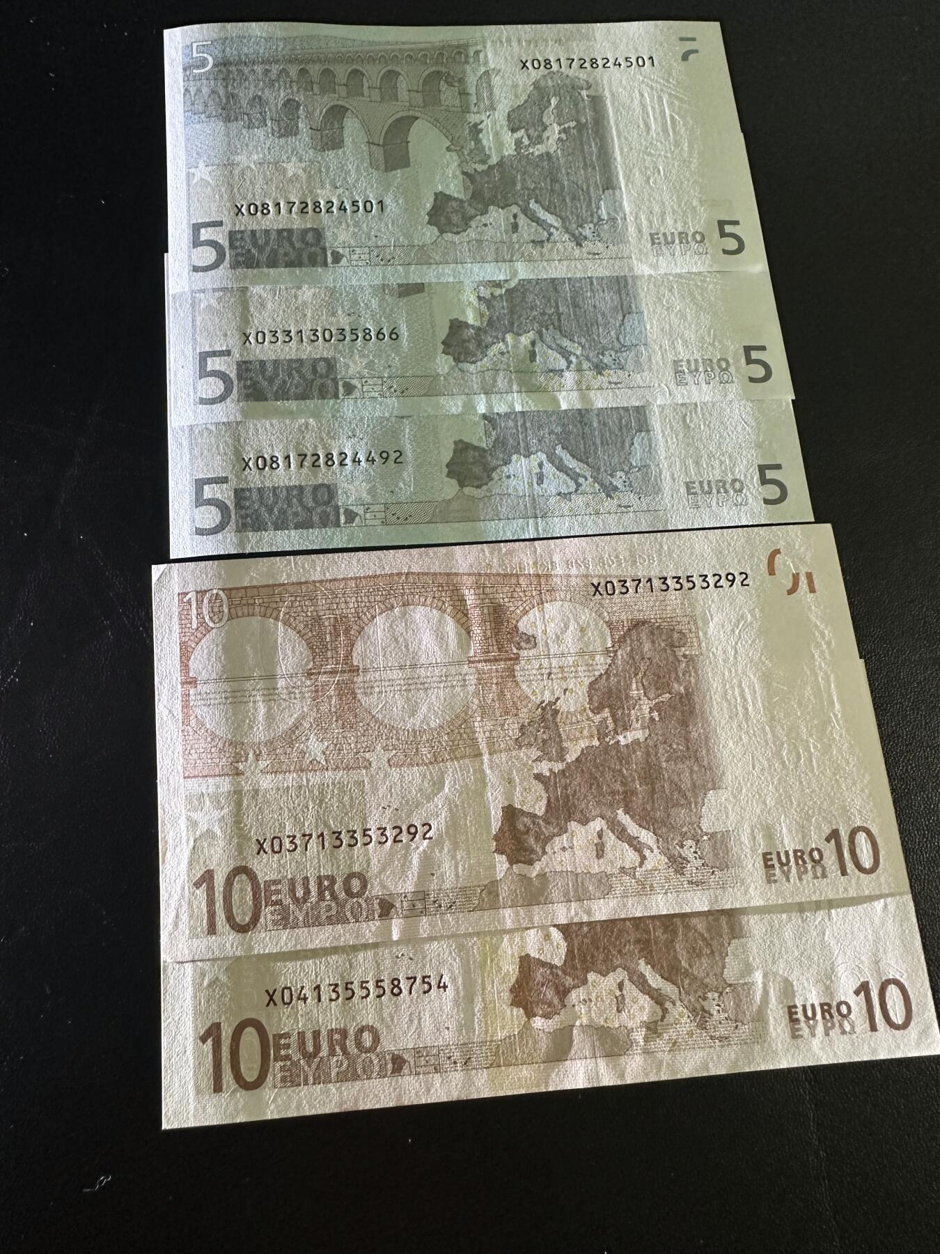 《外钞收藏家》第六百一十九期（精品场）（长期征集拍品、欢迎藏友们联系合作） 德国版一签 5和10欧元 五张一起 10欧元UNC-/5欧元全新