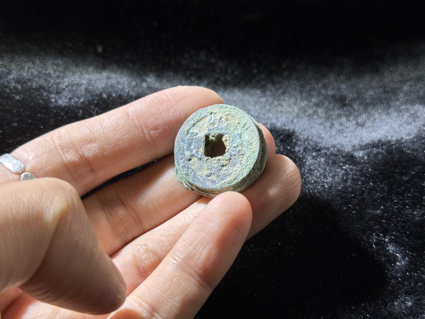 戎马世界章牌大赏，铜钱场 熙宁元宝小饼子，四联