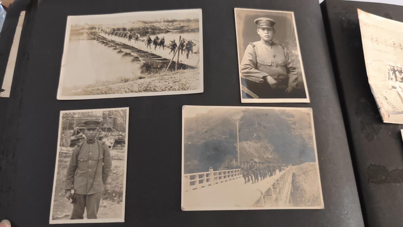 东亚勋章徽章主题拍卖 ⑨ 日军相册一本 要大量中国战场照片 飞机 租界巡警 马匹 合影 日式装备 还有不太好的照片等（ 极其珍贵 数量巨多分上中下三次才能展示完全 希望能都看一下 要部分可能上传重复130多张 （上）（一个上穿不完所以还有下 请在次出价）