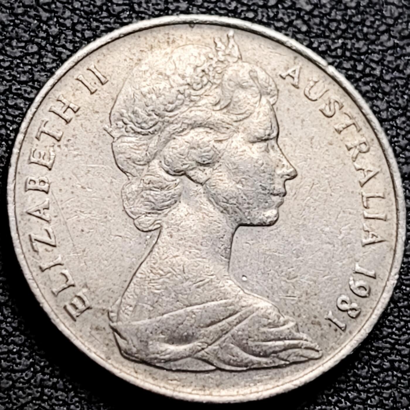 泉币菌-第212场-拍品多 请提前出价（工作最近较忙 发货不及时，望理解） 。