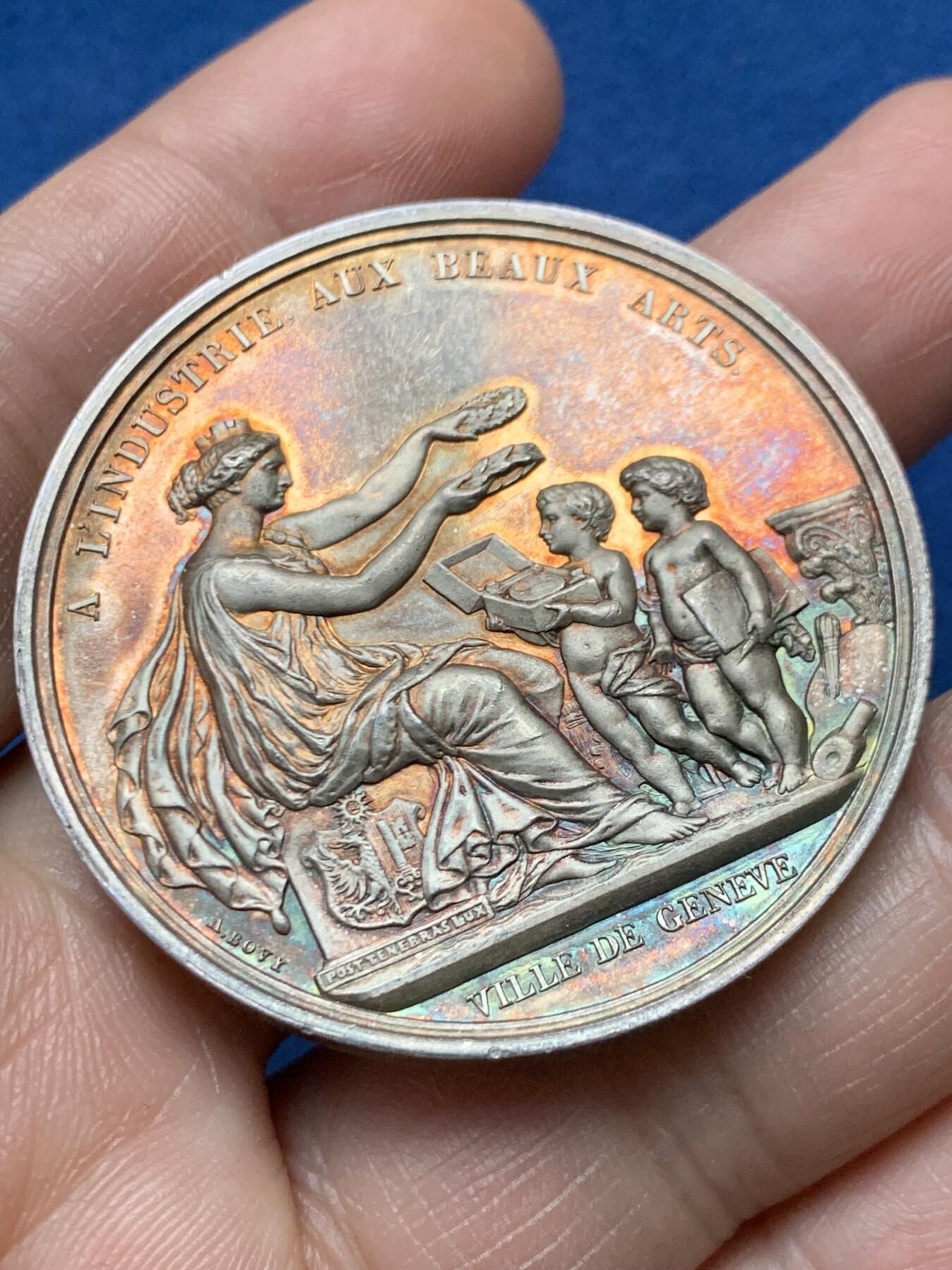 《竞宝斋》第472场 周日，周一，周二 3场连拍 （全场包邮）欢迎送拍 瑞士表彰工业和美术银质奖章，40.15g，45.4mm，侧面：L. FURET