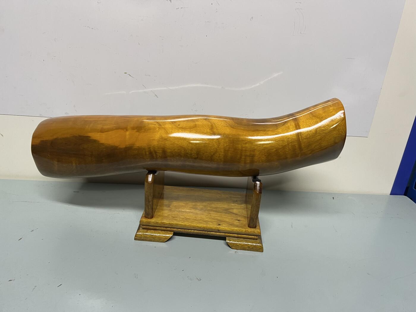 零元拍：前一阵送出去加工好的一根横财，太漂亮了，配了底座，尺寸：42.5/9.5/