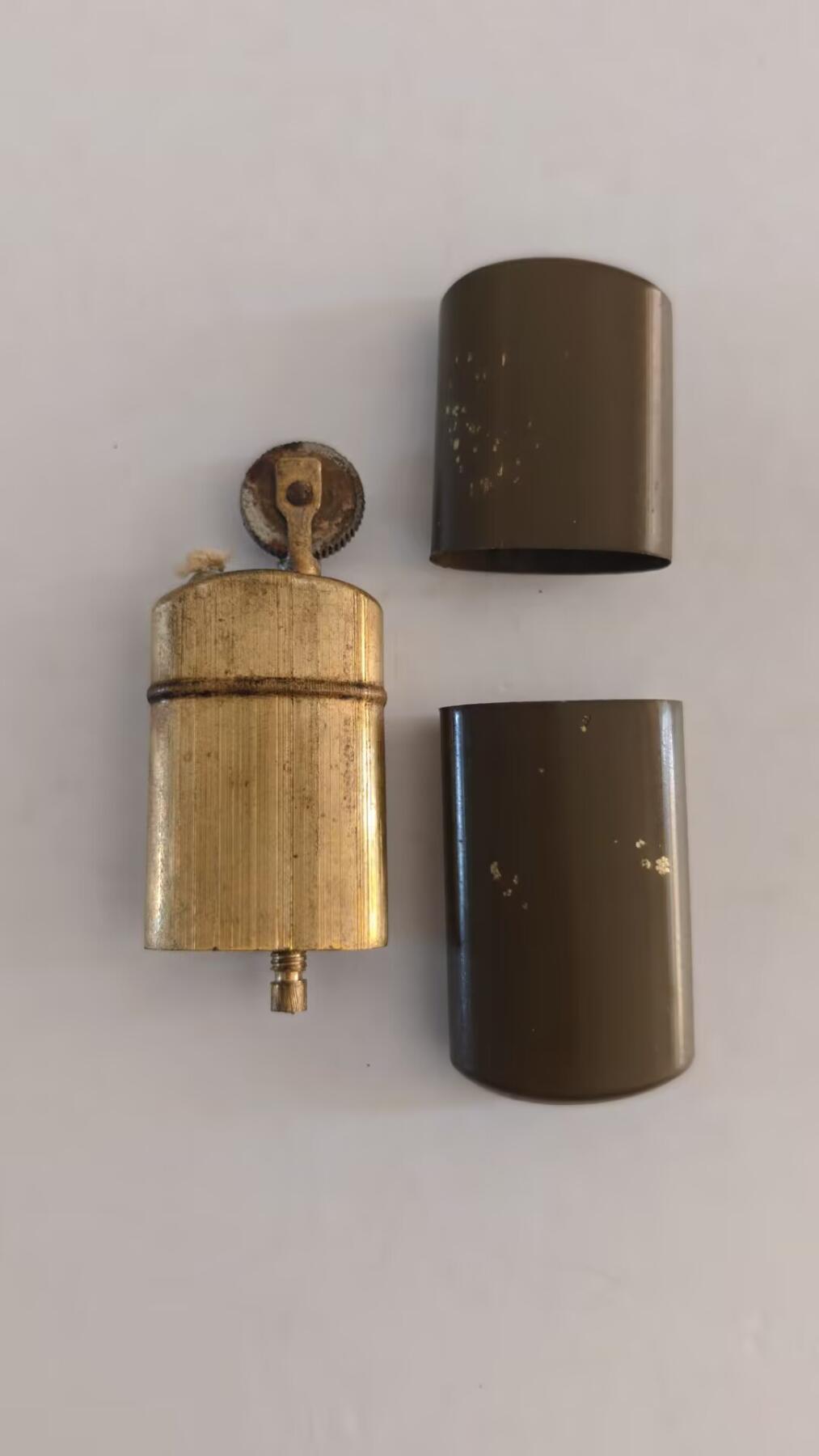 东亚勋章徽章主题拍卖 ⑨ 战时日军打火机一个（没打火石和棉线了）（日军遗物袋里开出来的）