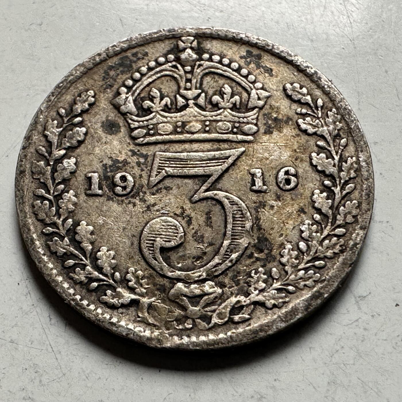 🌹外币初藏🌹🐯2026年第30场   每周二四六晚8️⃣点 接代拍 英国1916年 乔治五世 3便士 银币 92.5%银 1.41克 16毫米