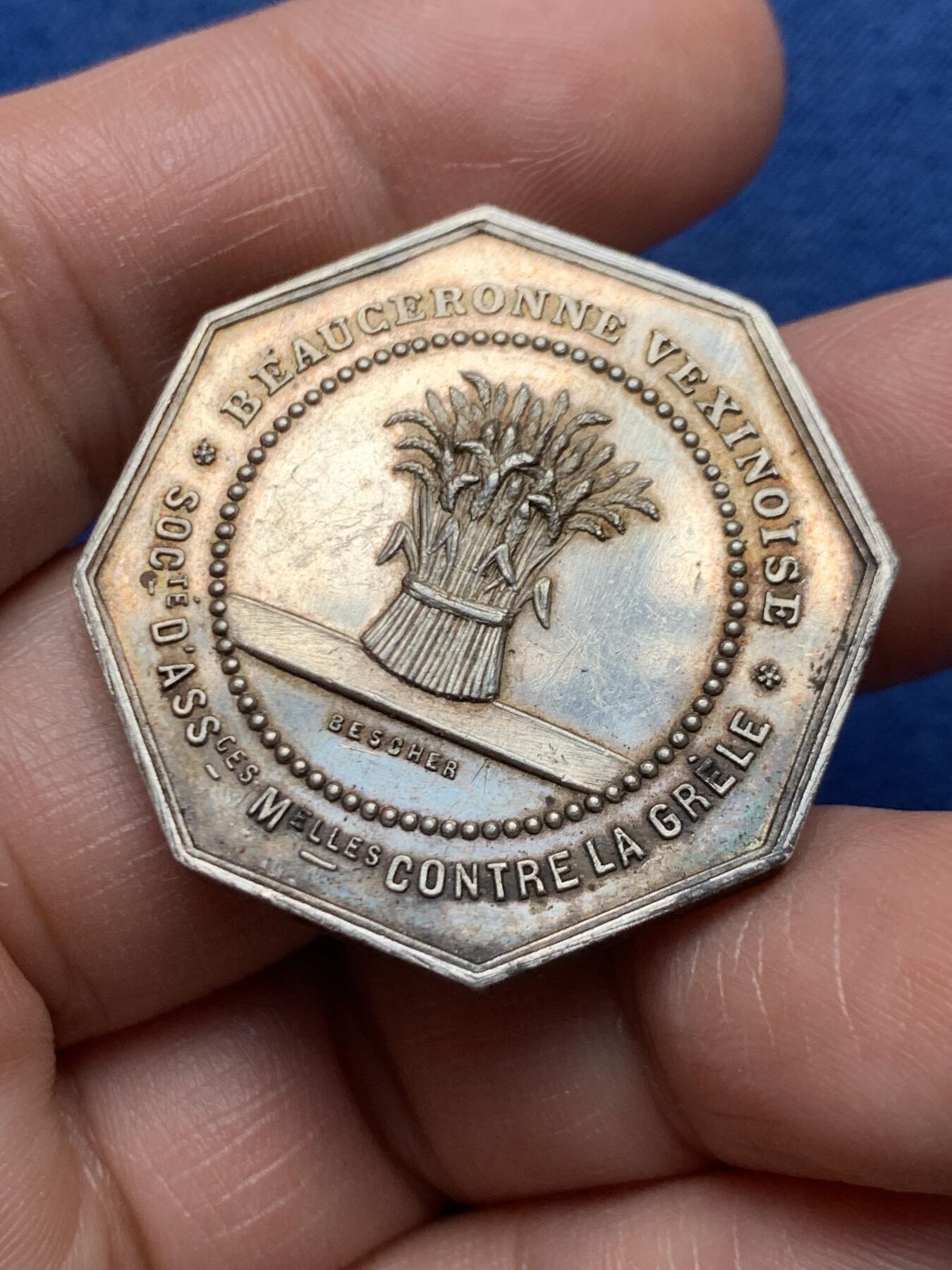 《竞宝斋》第472场 周日，周一，周二 3场连拍 （全场包邮）欢迎送拍 法国八角银章，冰雹保险公司，20.28g，33.5mm，丰饶角边铭