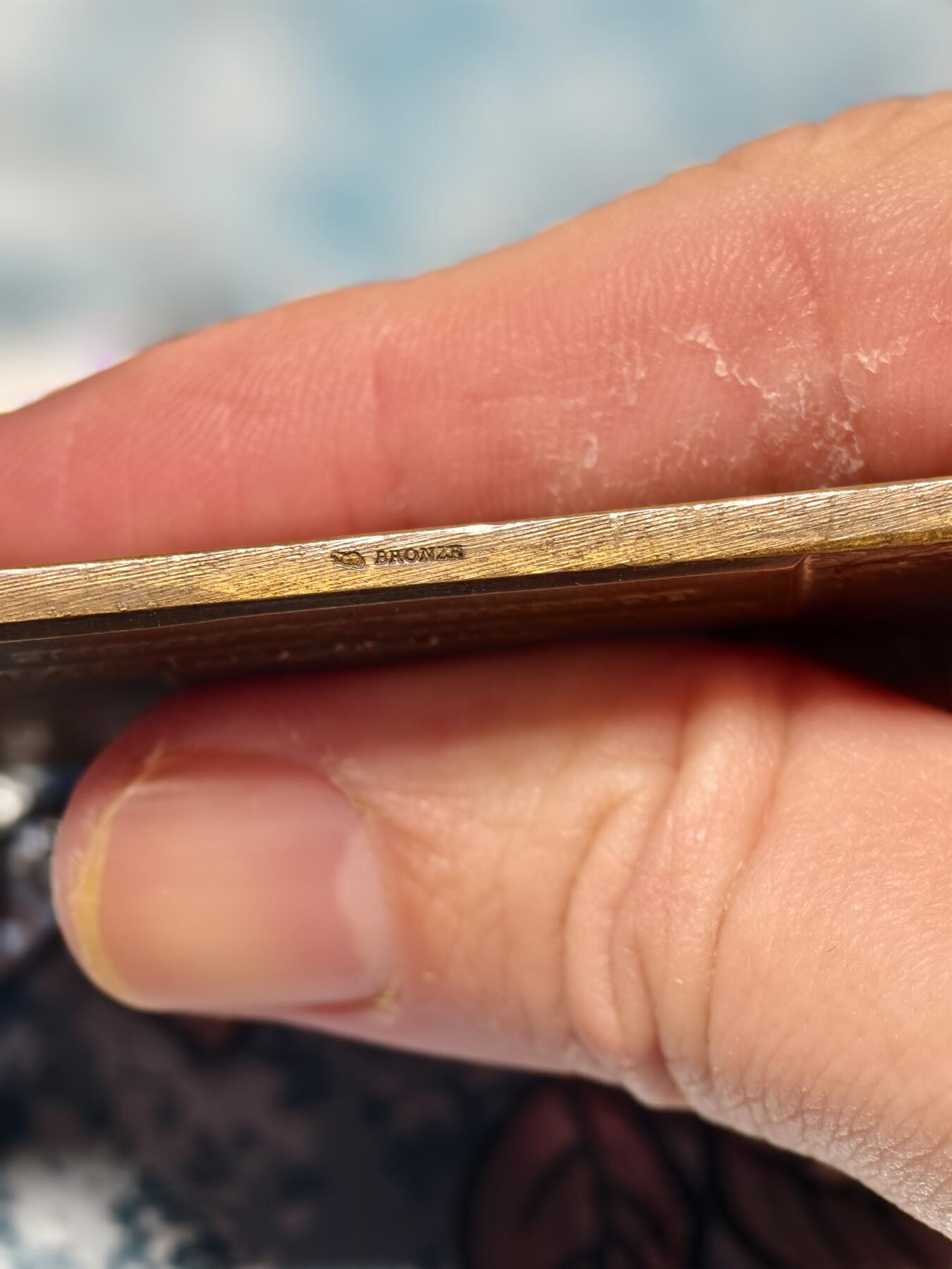 抚柳草堂-第十七期章牌钱币  奖章勋章限时免佣 满百包邮 放漏专场 19世纪末-20世纪初 法国罗讷河口省议会体育委员会纪念碑方形大铜章     尺寸68×44mm     重91.1g 浮雕精美 包浆自然