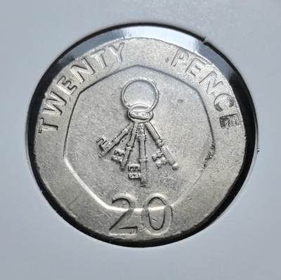 外国优质老铜币银币苏联纪念章，每周六晚九点倒数截拍，满百包邮可寄存，持续收拍 - 直布罗陀女王钥匙之地20 便士铜币，正面为伊丽莎白二世头像与 “直布罗陀女王” 字样，背面是象征直布罗陀 “钥匙之地” 的三把钥匙图案，见证其作为英国海外领地的货币文化与历史身份。