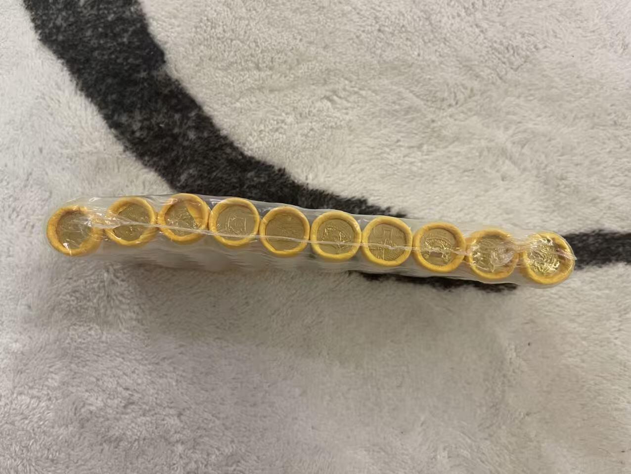 ❤️【币观天下】❤️ 第345期钱币拍卖场- 2026.3.20周五晚上6点半场 长期征集拍品  新加坡滨海湾榴莲壳歌剧院5分原卷原封全新硬币 银行原封10卷