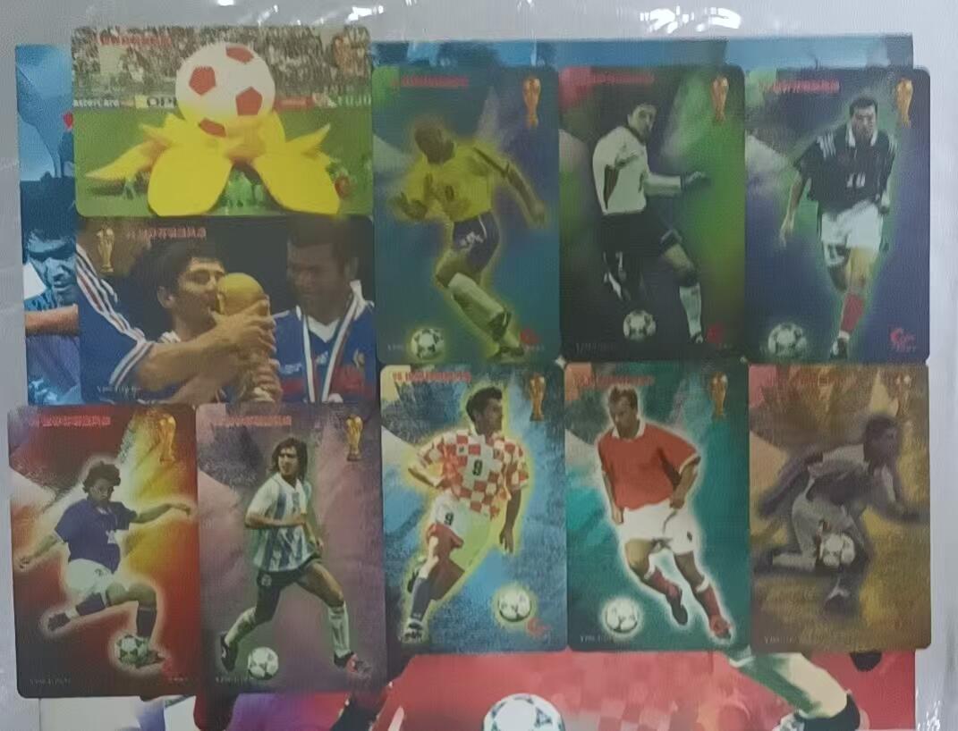 《鸿通俱乐部》拍卖第79期 2026年3月18日21：00延时节拍 广东亚斯康新卡《98足球世界杯》10全  好品 未评级 带册