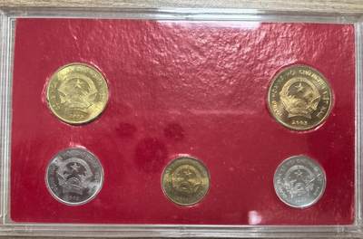 外国优质老铜币银币苏联纪念章，每周六晚九点倒数截拍，满百包邮可寄存，持续收拍 - 少见官方套装越南2003年套币